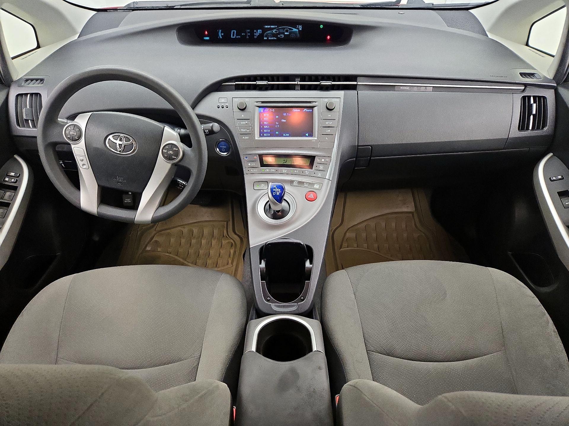 Thumbnail: 2014 Toyota Prius - 9