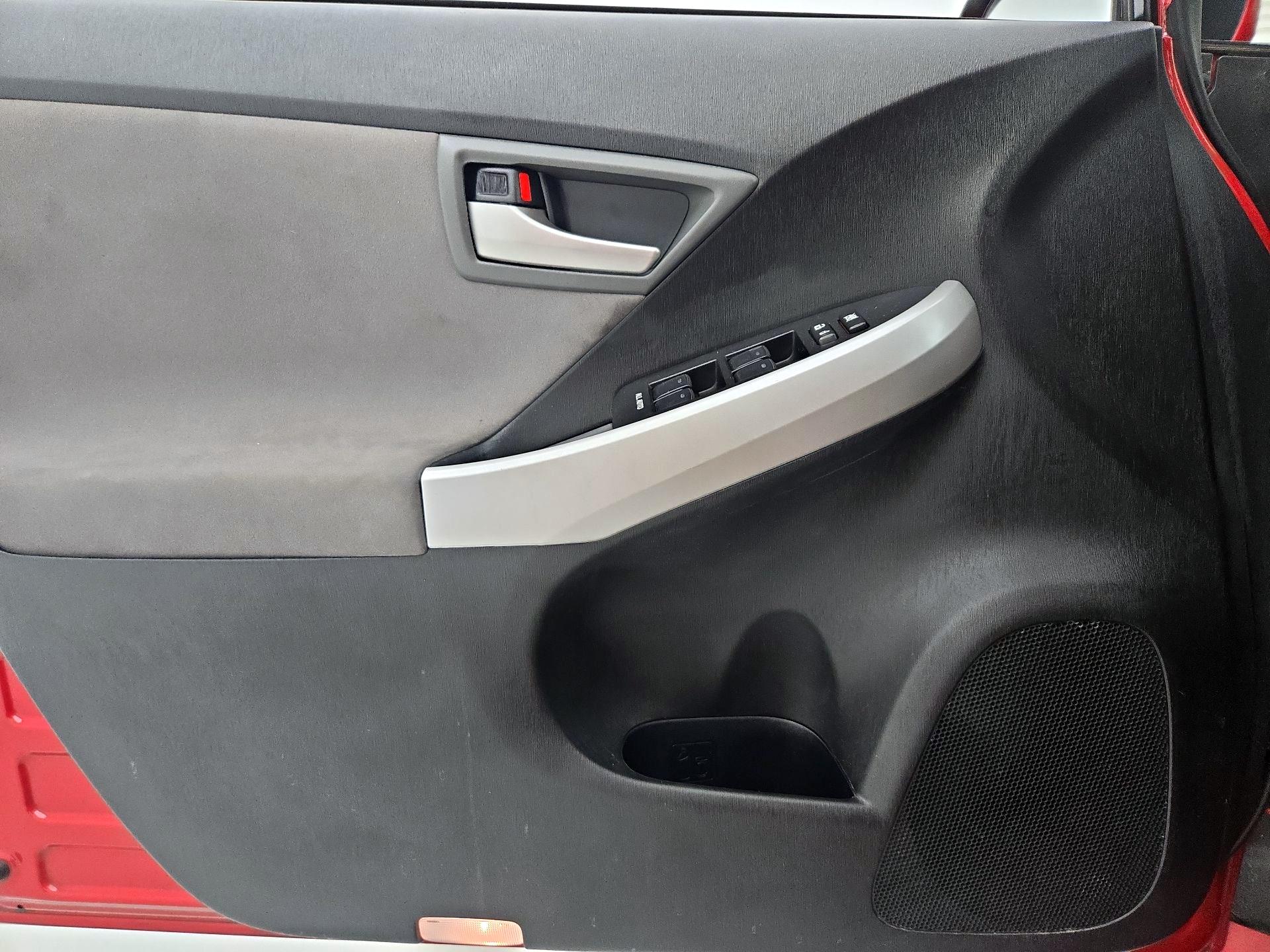 Thumbnail: 2014 Toyota Prius - 12