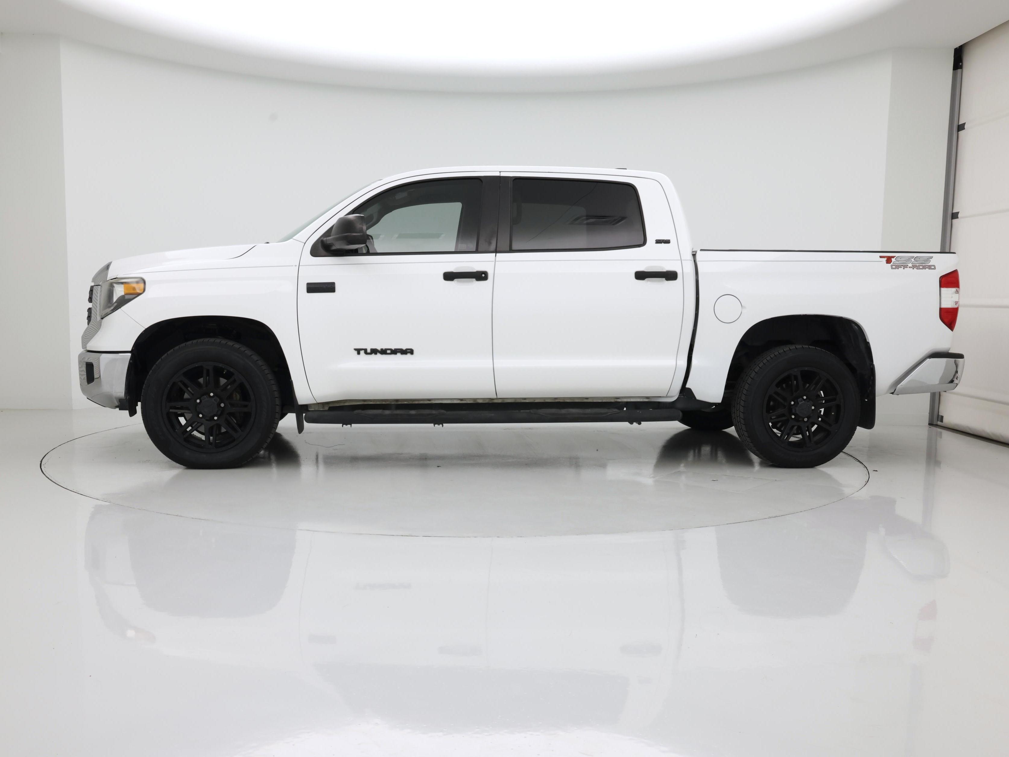 Thumbnail: 2020 Toyota Tundra - 3