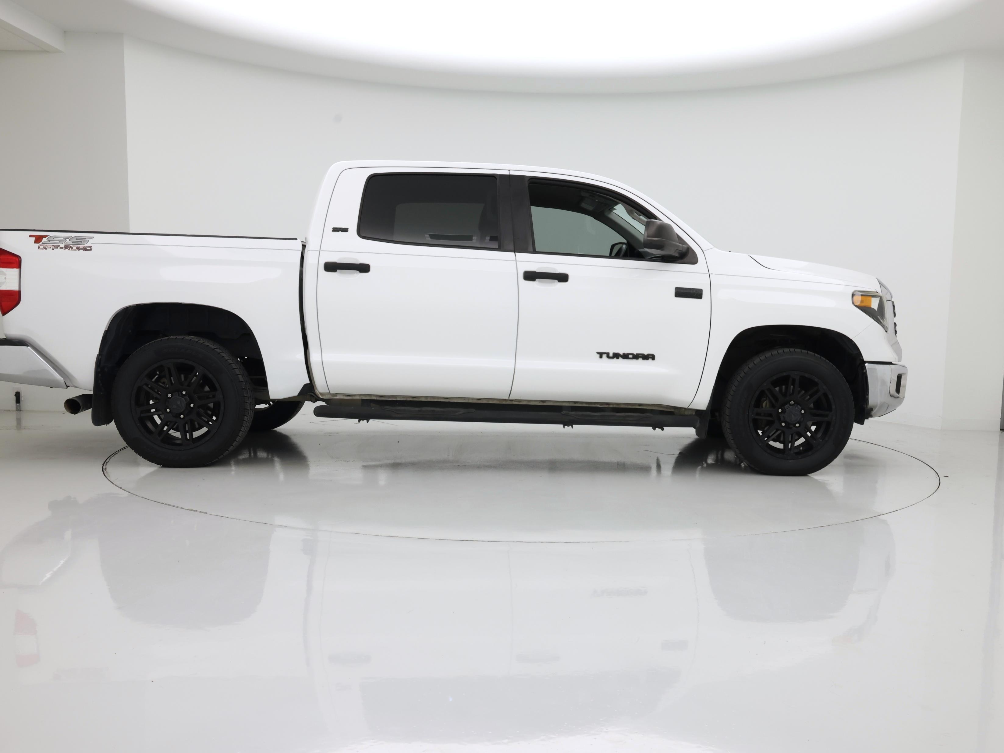 Thumbnail: 2020 Toyota Tundra - 7