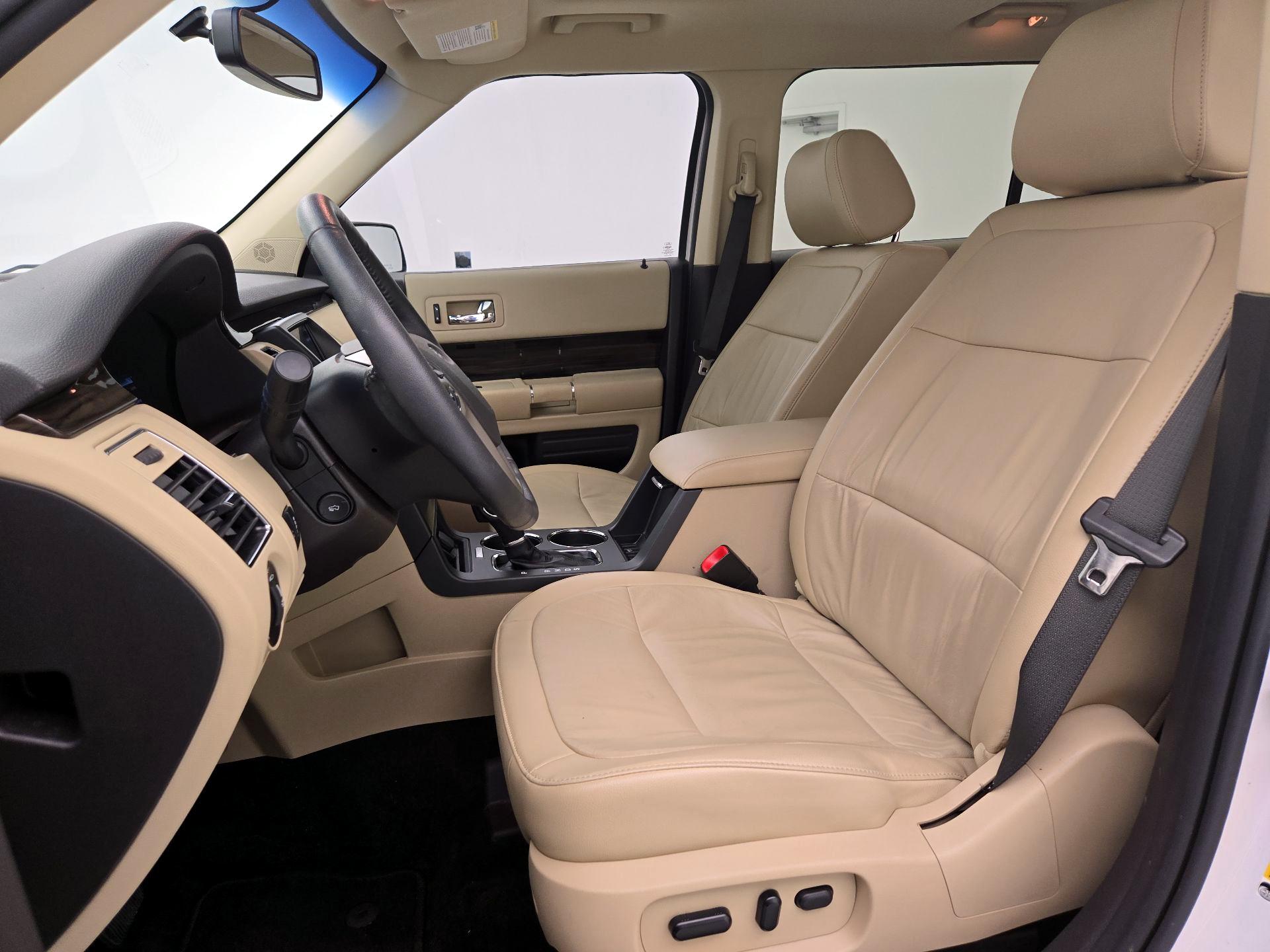 Thumbnail: 2019 Ford Flex - 11
