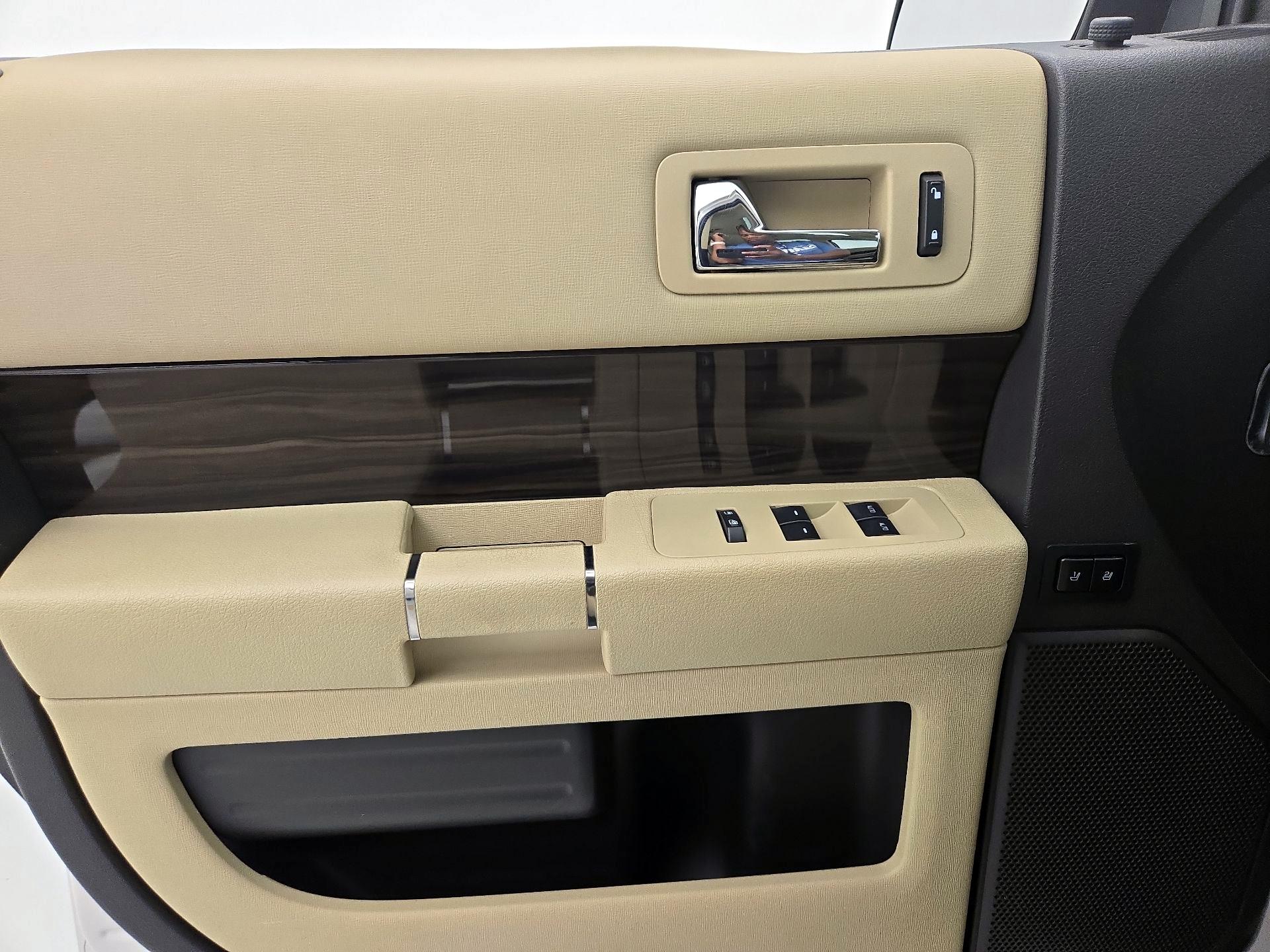 Thumbnail: 2019 Ford Flex - 12
