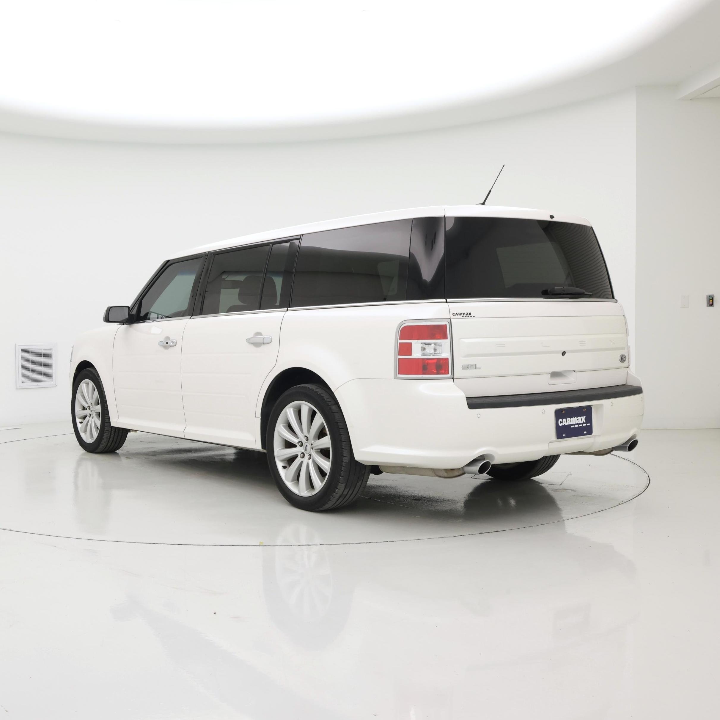 Thumbnail: 2019 Ford Flex - 2