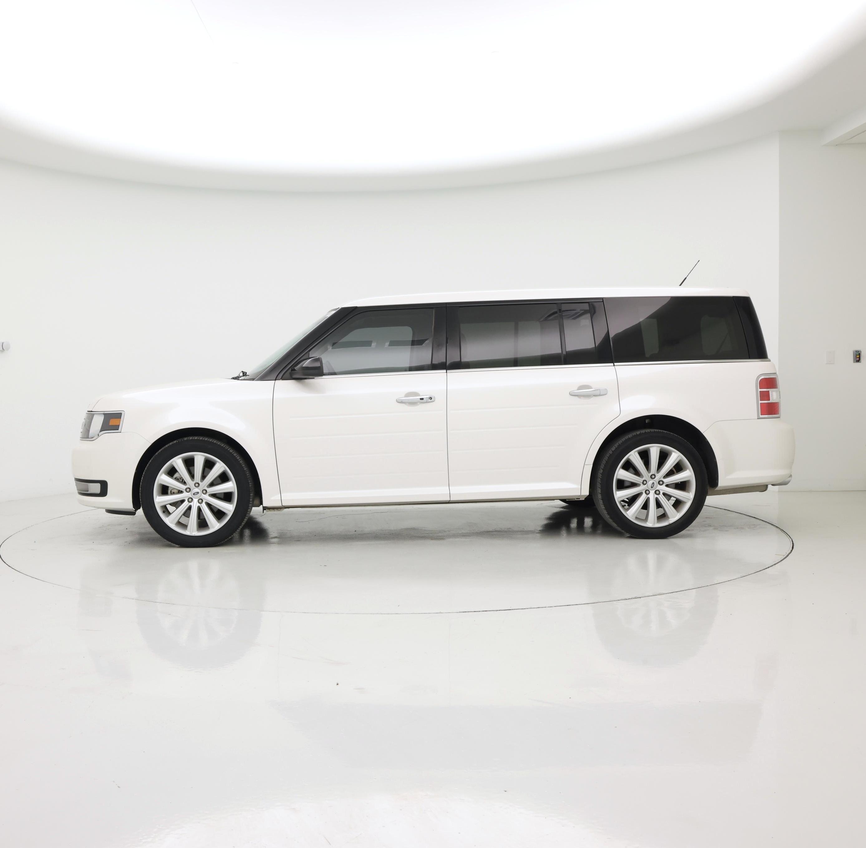 Thumbnail: 2019 Ford Flex - 3