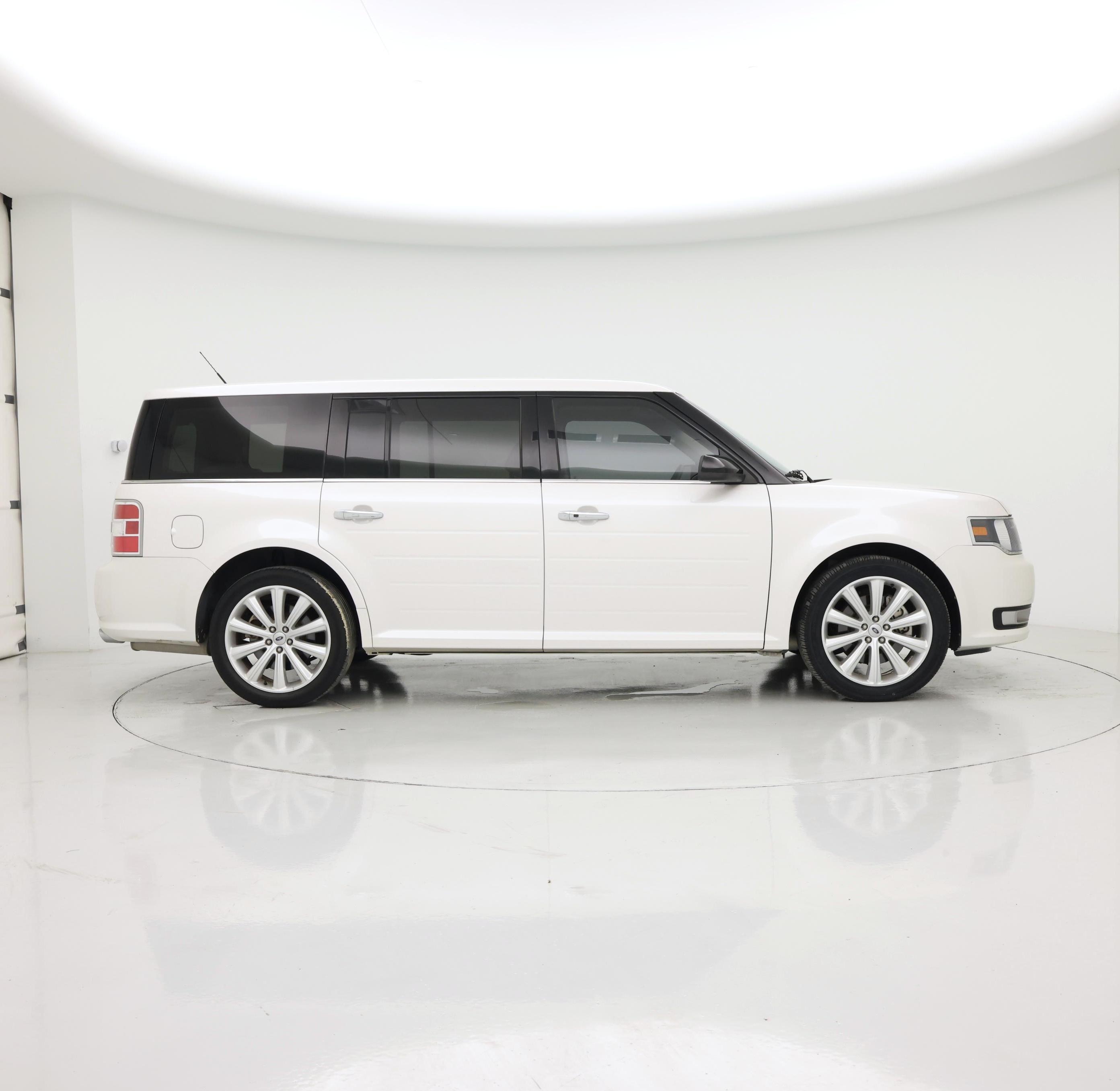 Thumbnail: 2019 Ford Flex - 7