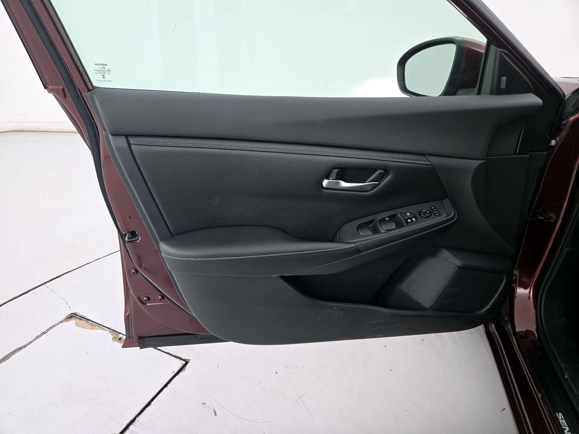 Thumbnail: 2023 Nissan Sentra - 12