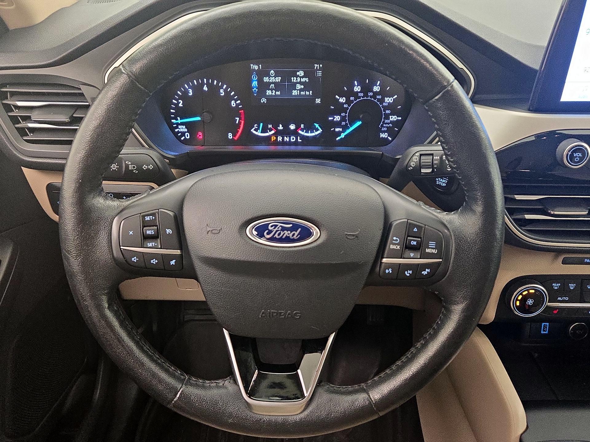 Thumbnail: 2020 Ford Escape - 10