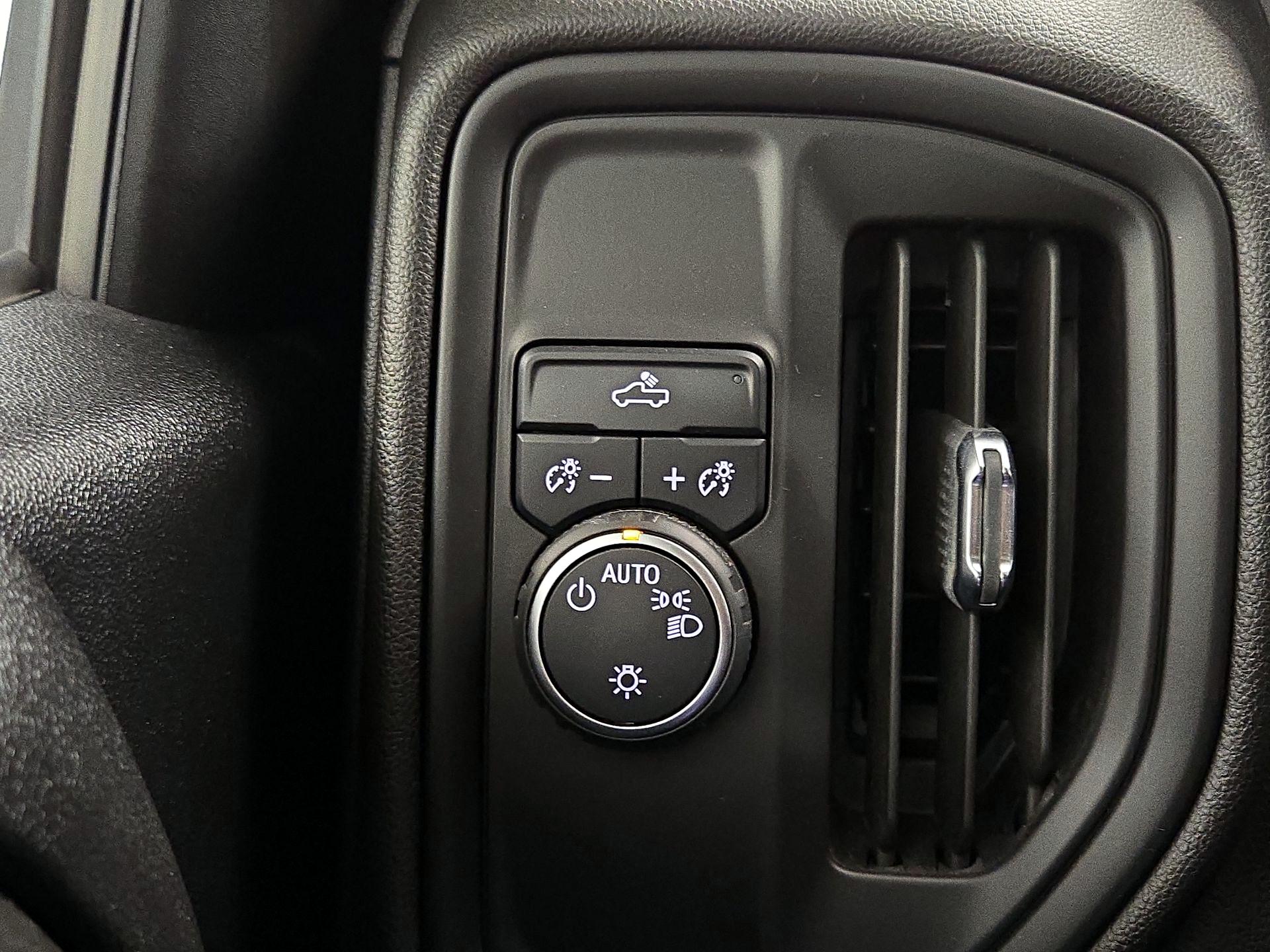 Thumbnail: 2023 Chevrolet Silverado 1500 - 13