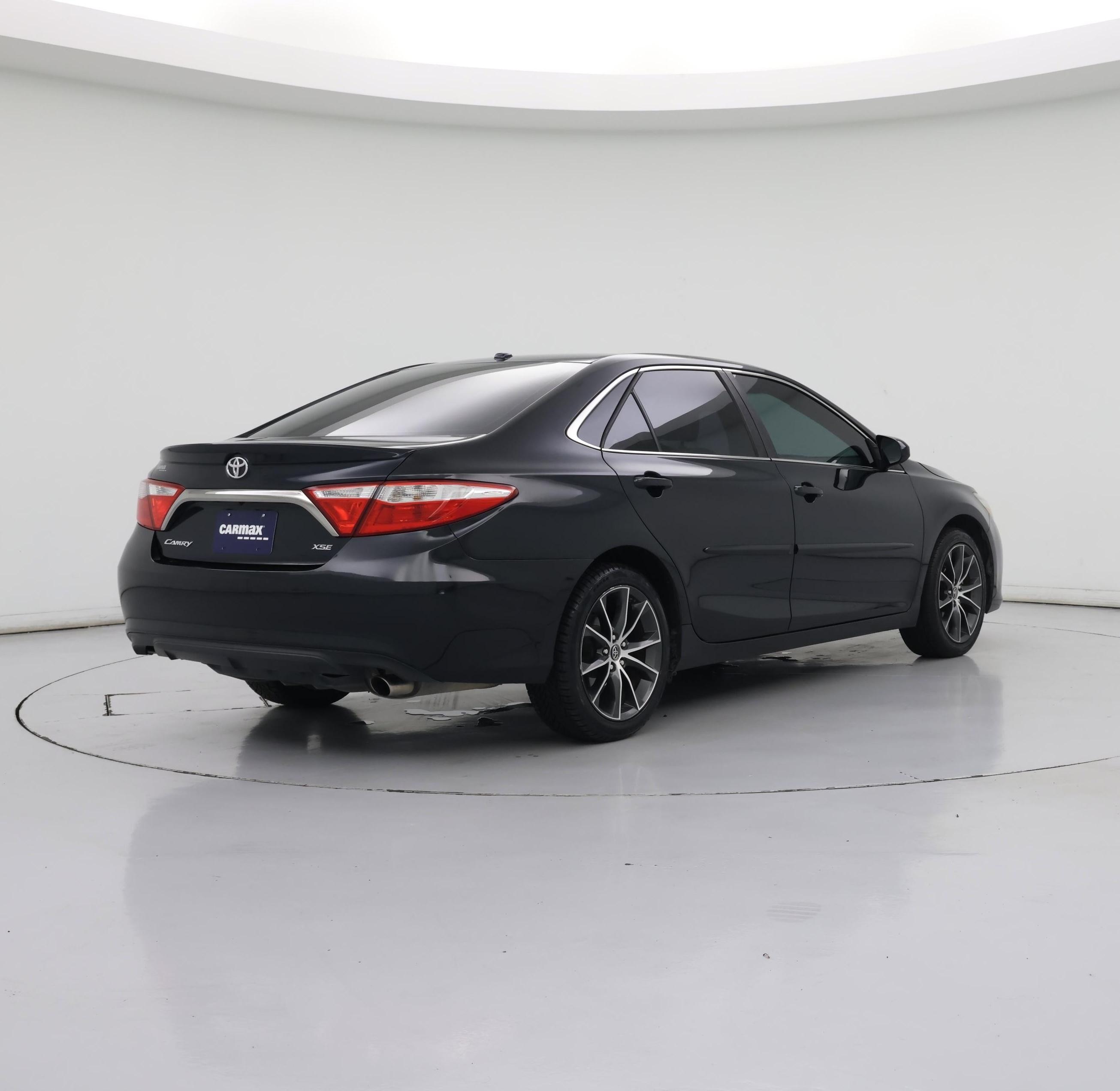 Thumbnail: 2015 Toyota Camry - 8