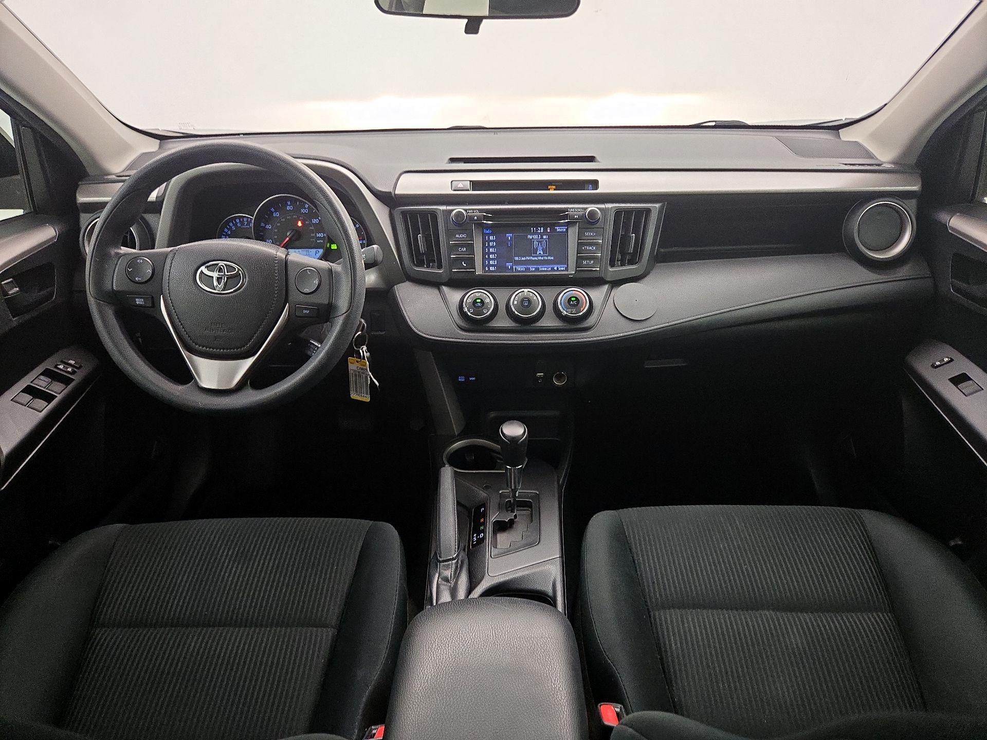 Thumbnail: 2016 Toyota RAV4 - 9