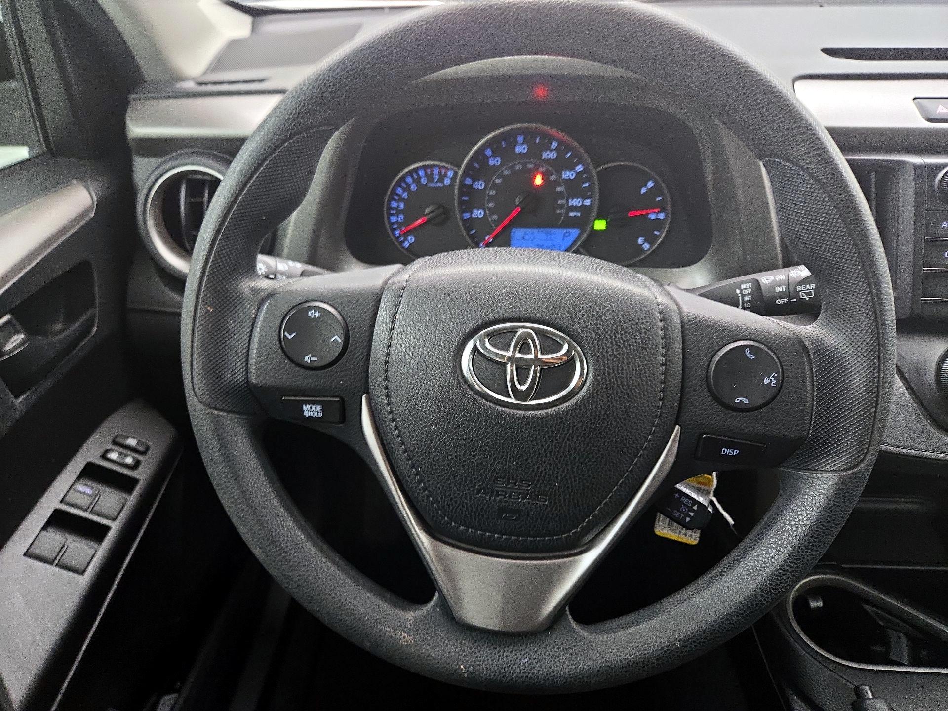 Thumbnail: 2016 Toyota RAV4 - 10