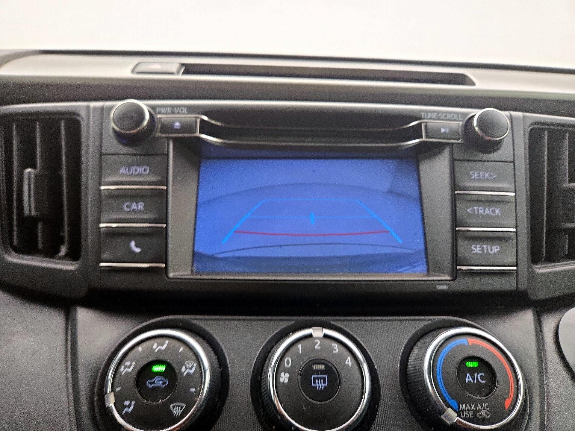 Thumbnail: 2016 Toyota RAV4 - 14