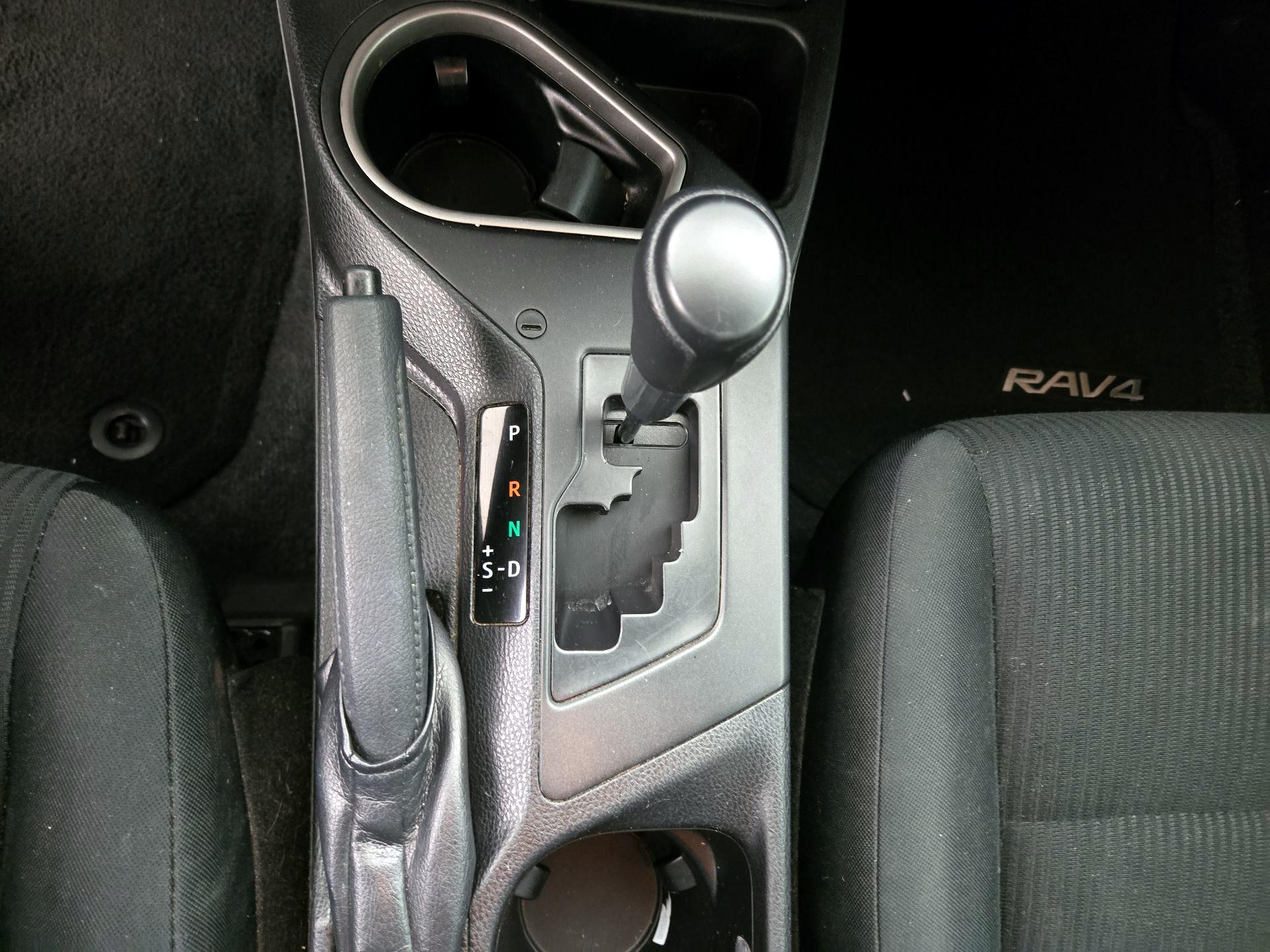 Thumbnail: 2016 Toyota RAV4 - 17