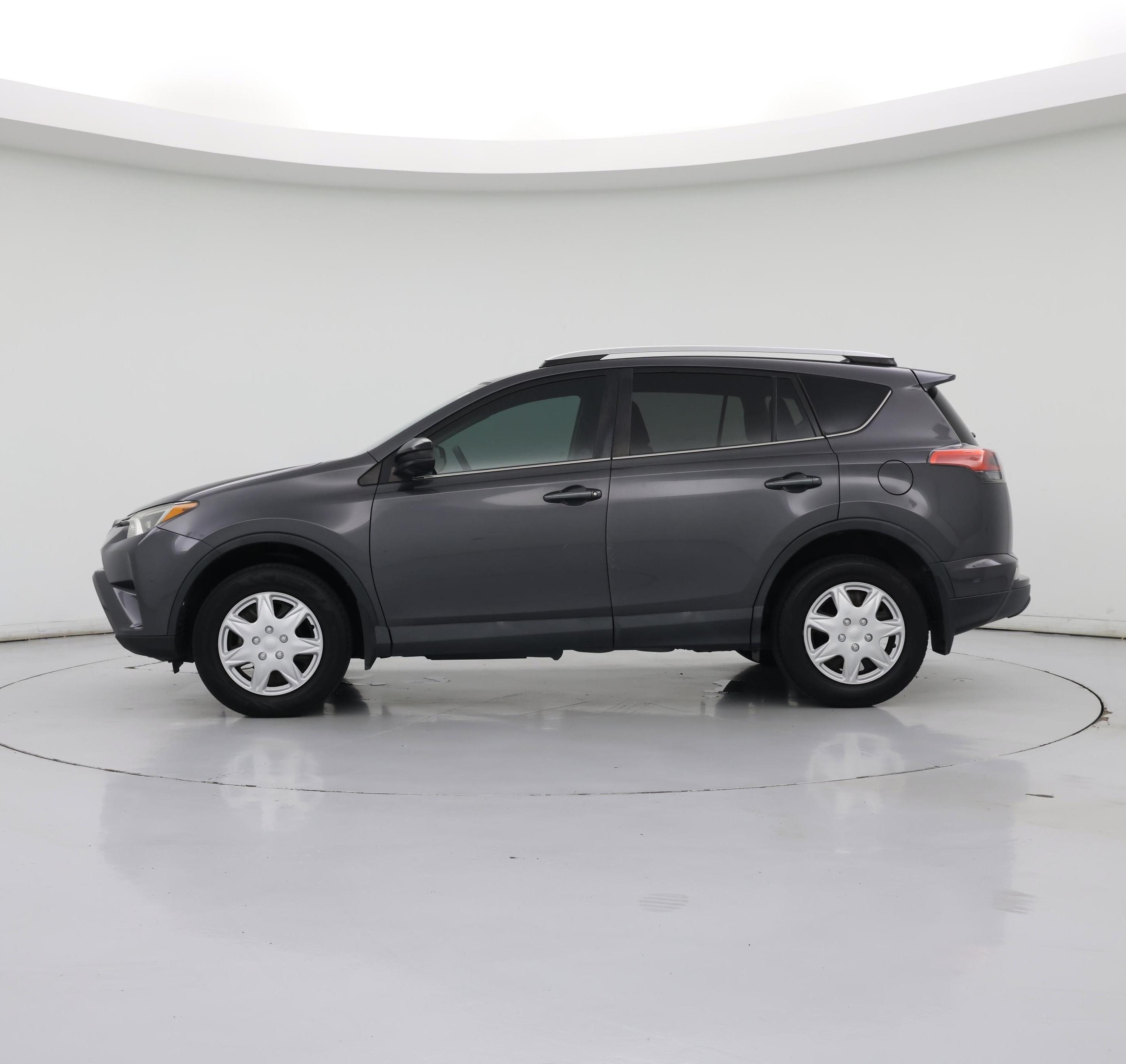 Thumbnail: 2016 Toyota RAV4 - 3