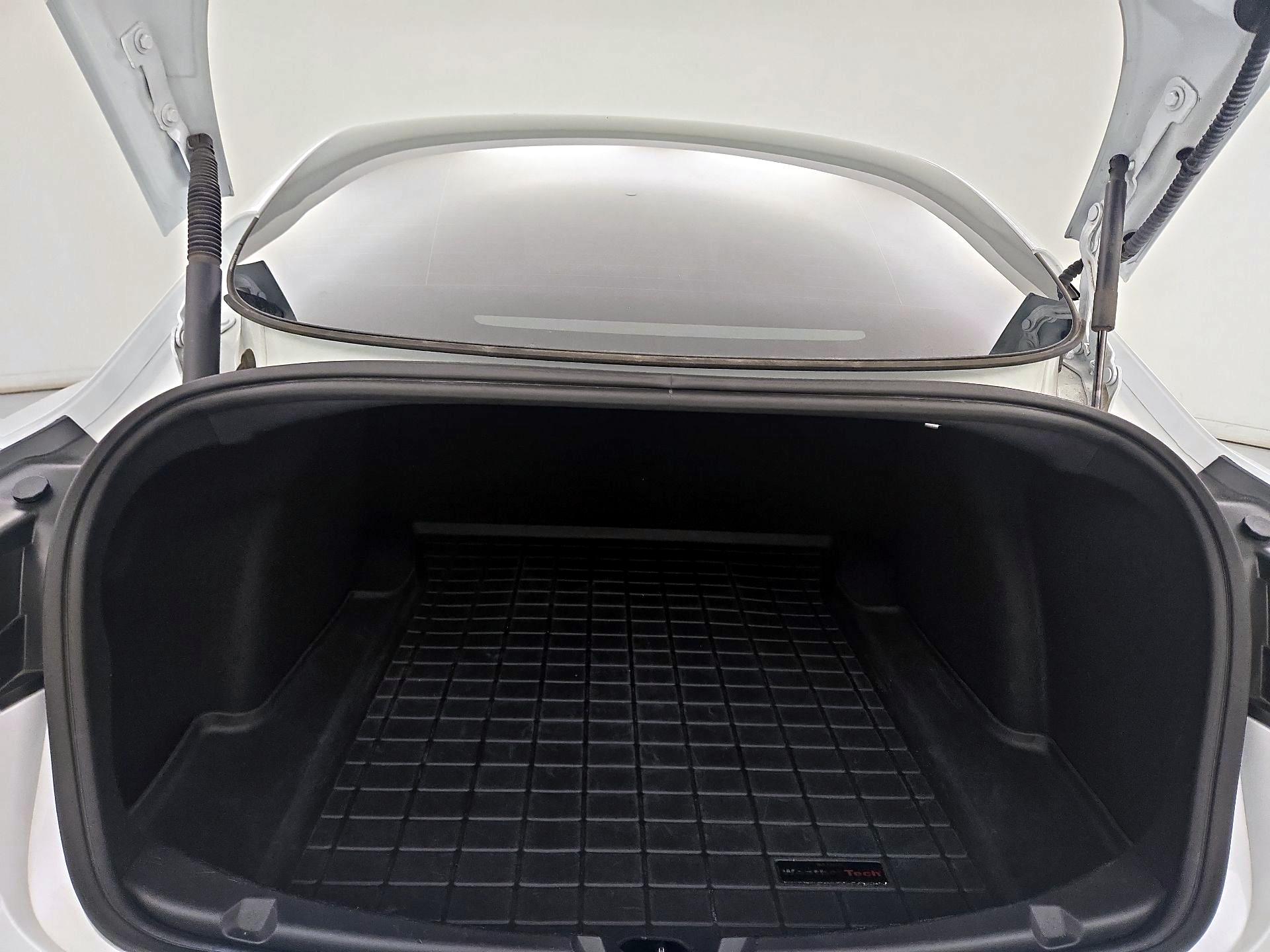 Thumbnail: 2022 Tesla Model 3 - 20
