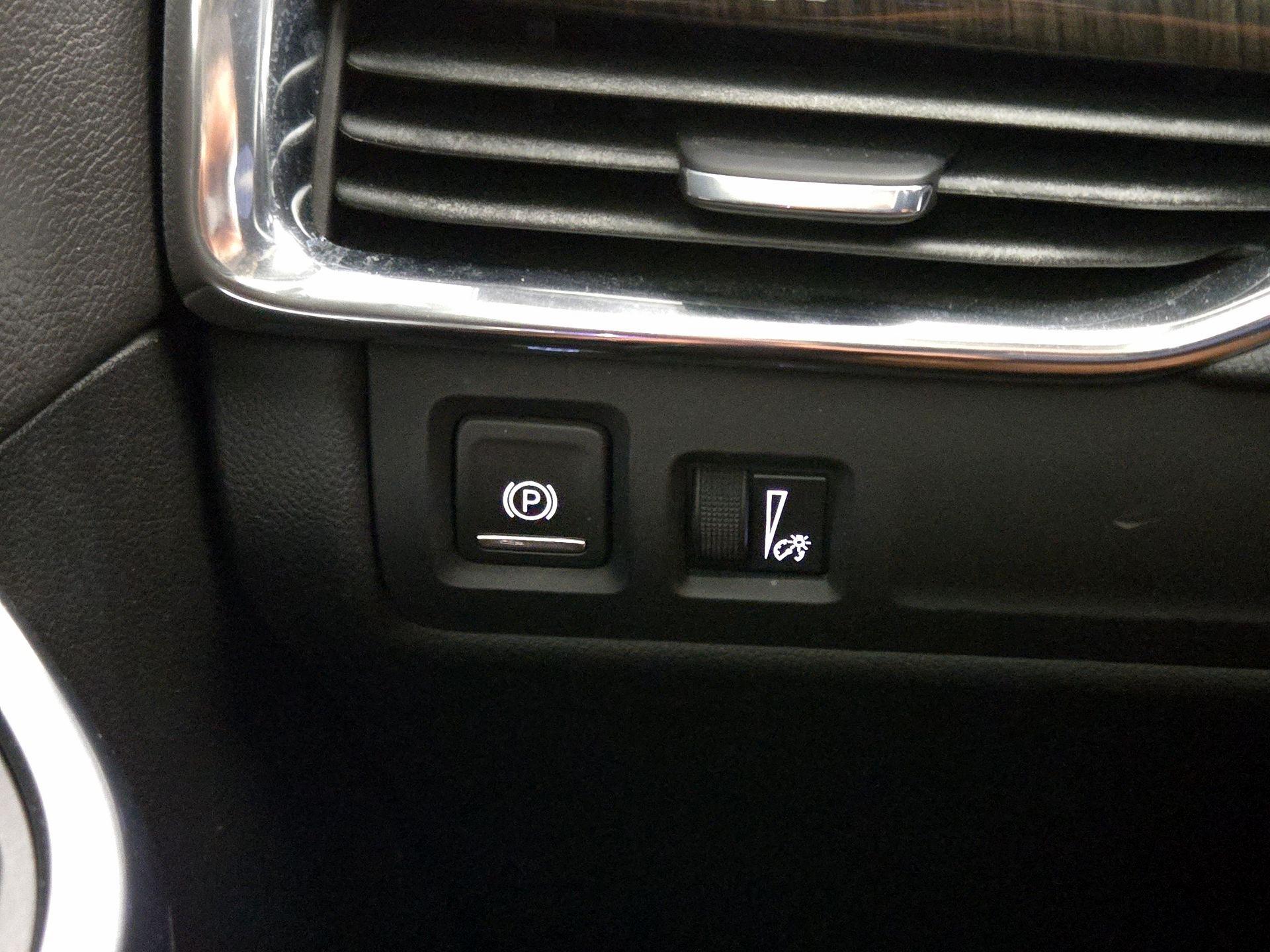 Thumbnail: 2019 Cadillac XT4 - 13