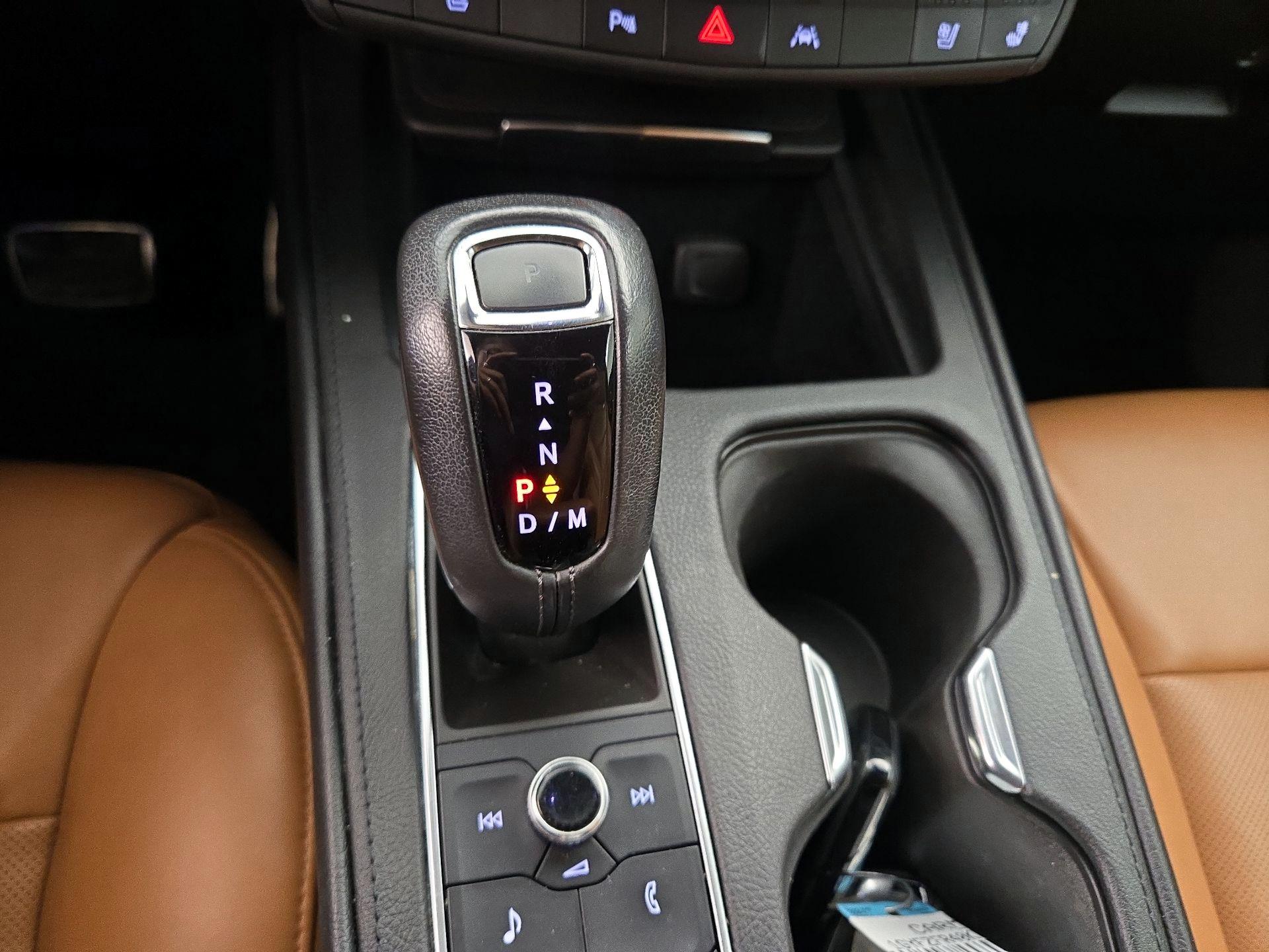 Thumbnail: 2019 Cadillac XT4 - 17