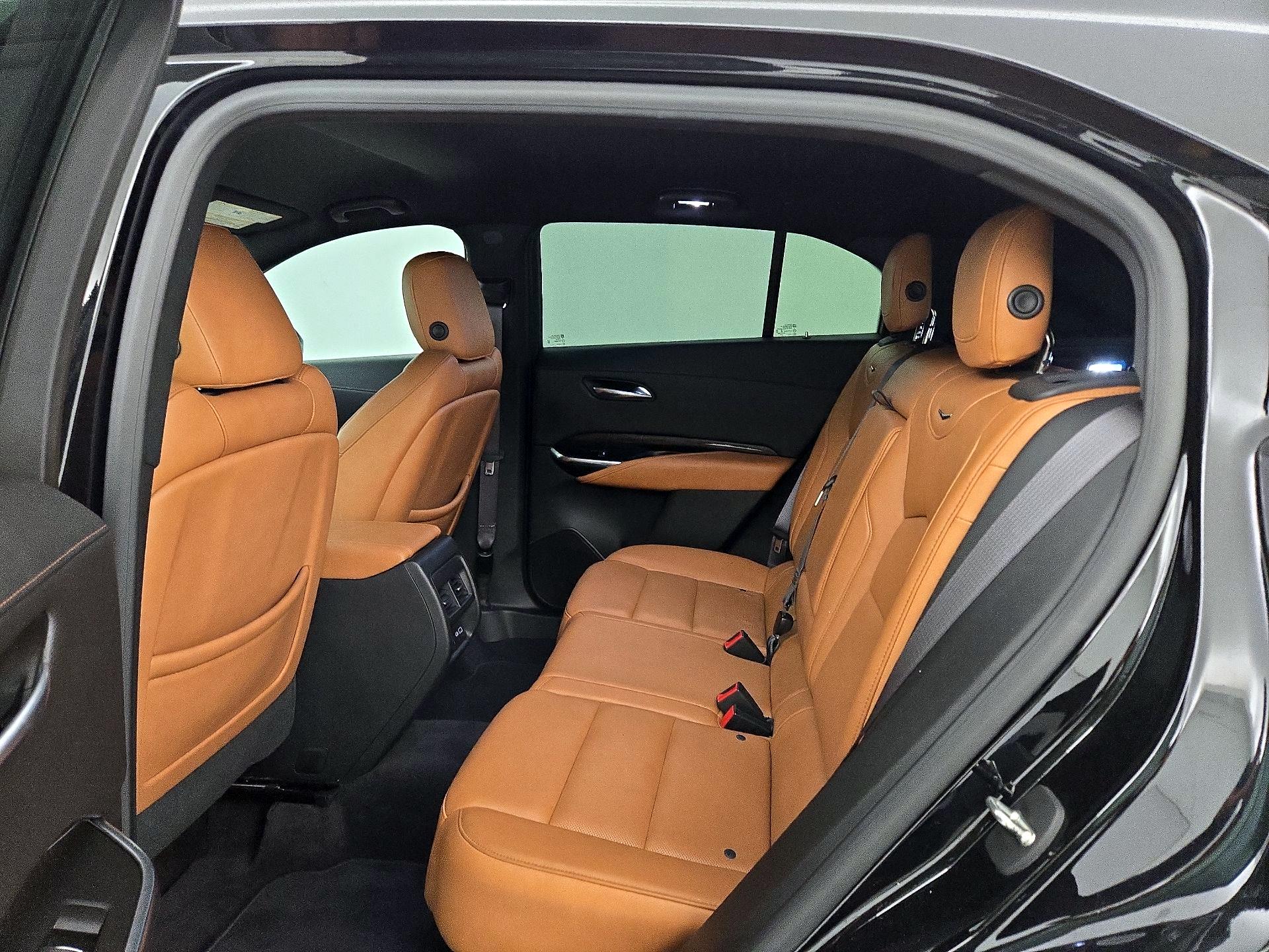 Thumbnail: 2019 Cadillac XT4 - 19