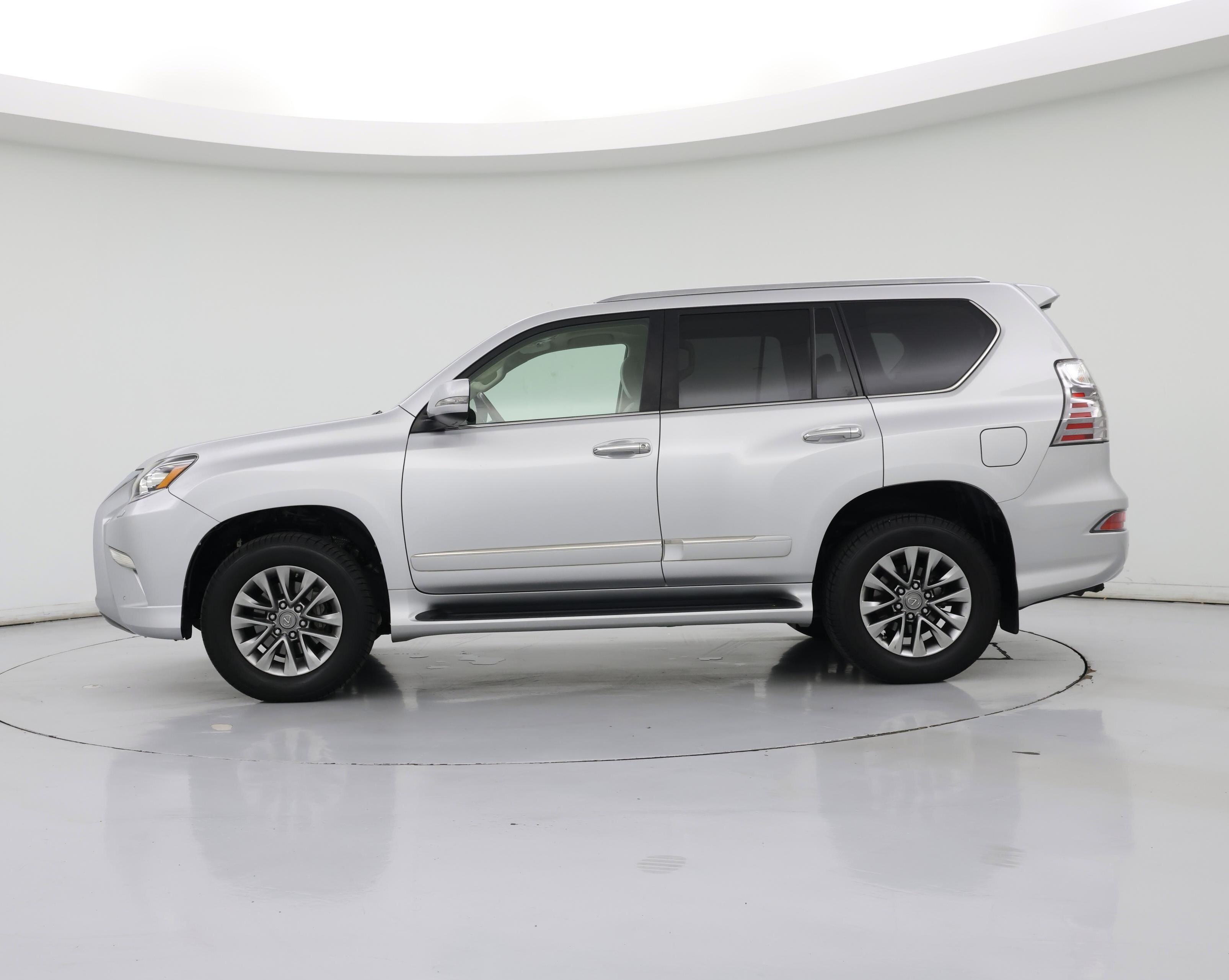 Thumbnail: 2014 Lexus GX - 3
