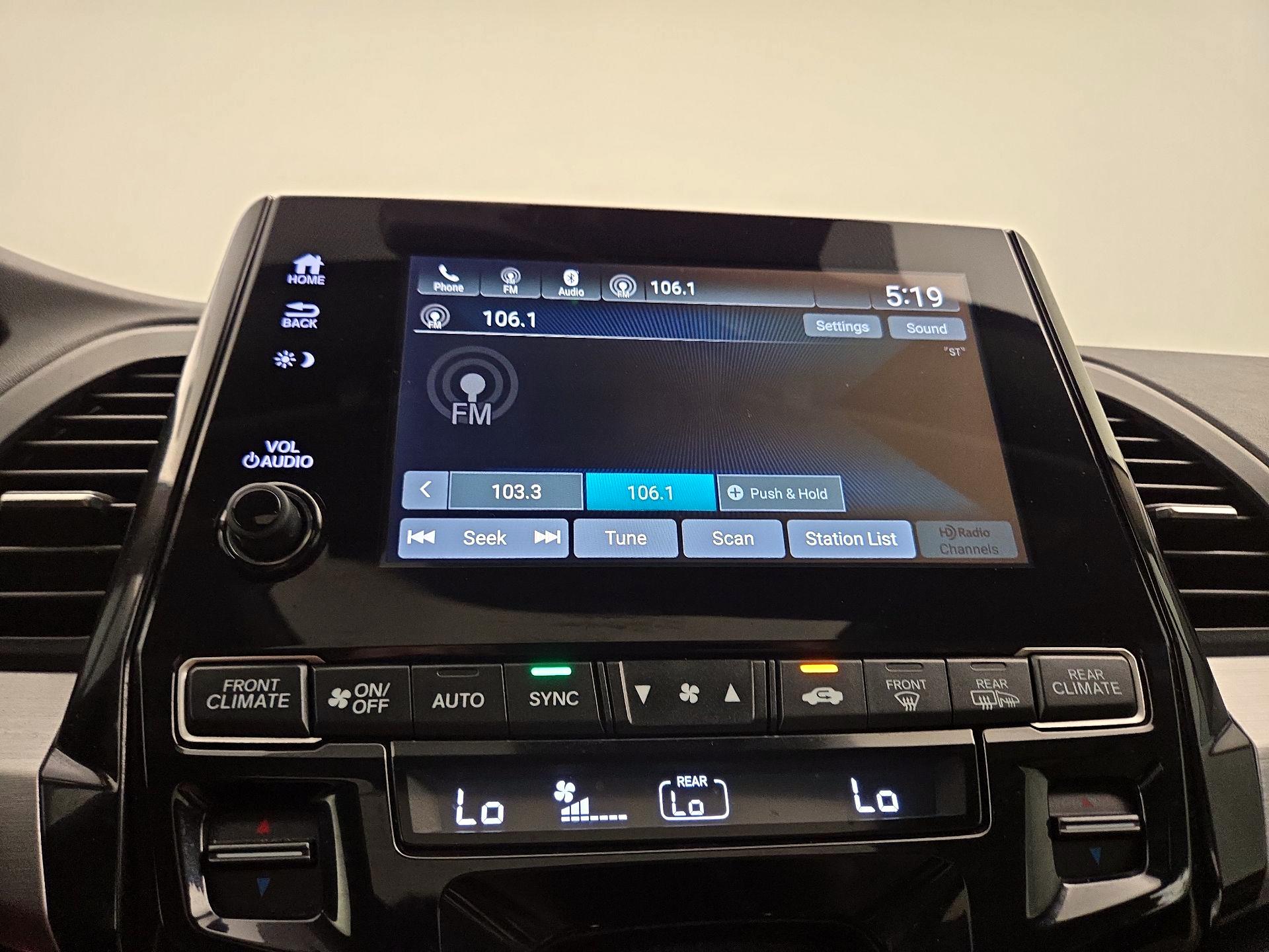 Thumbnail: 2019 Honda Odyssey - 15