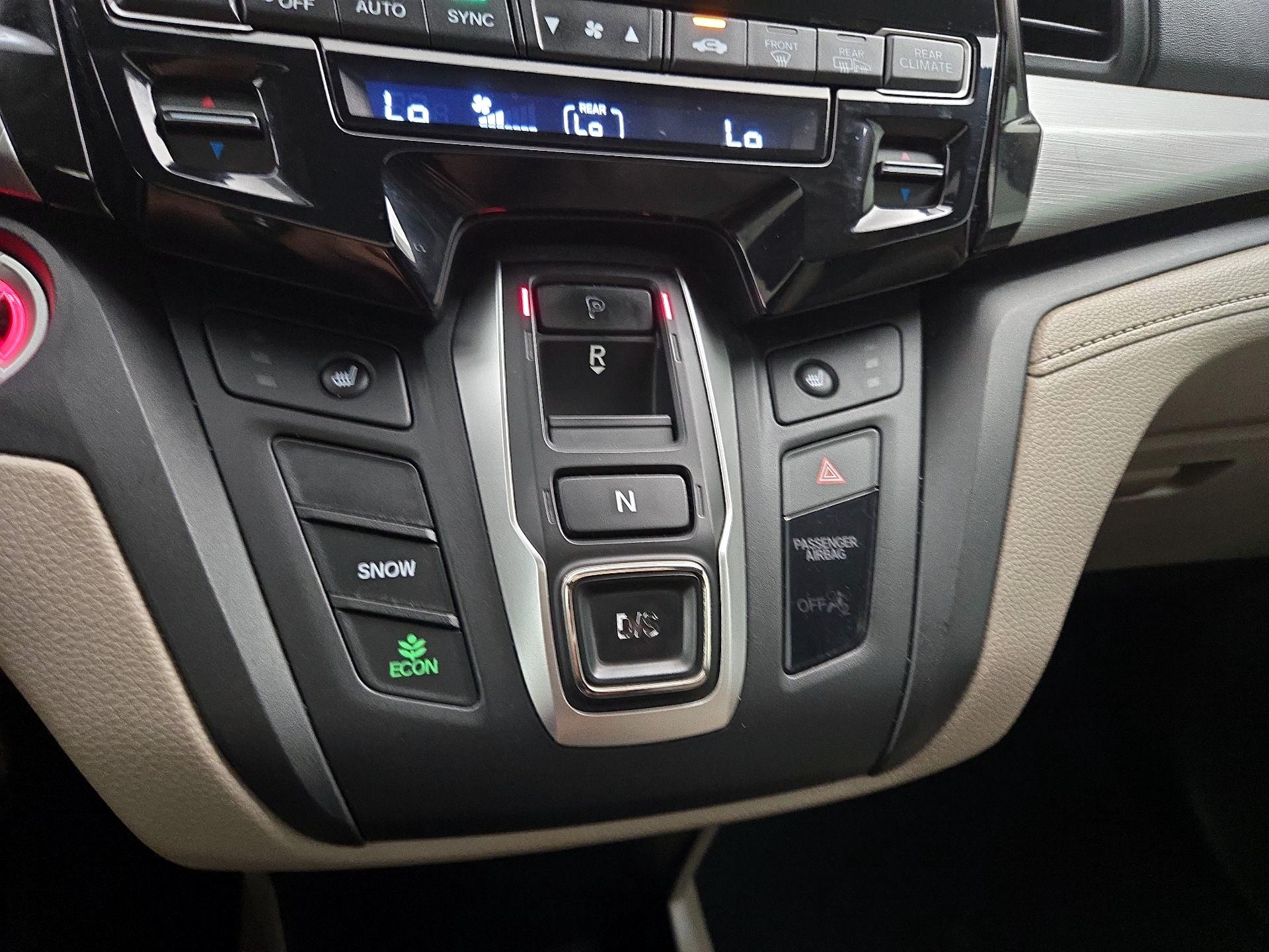 Thumbnail: 2019 Honda Odyssey - 17