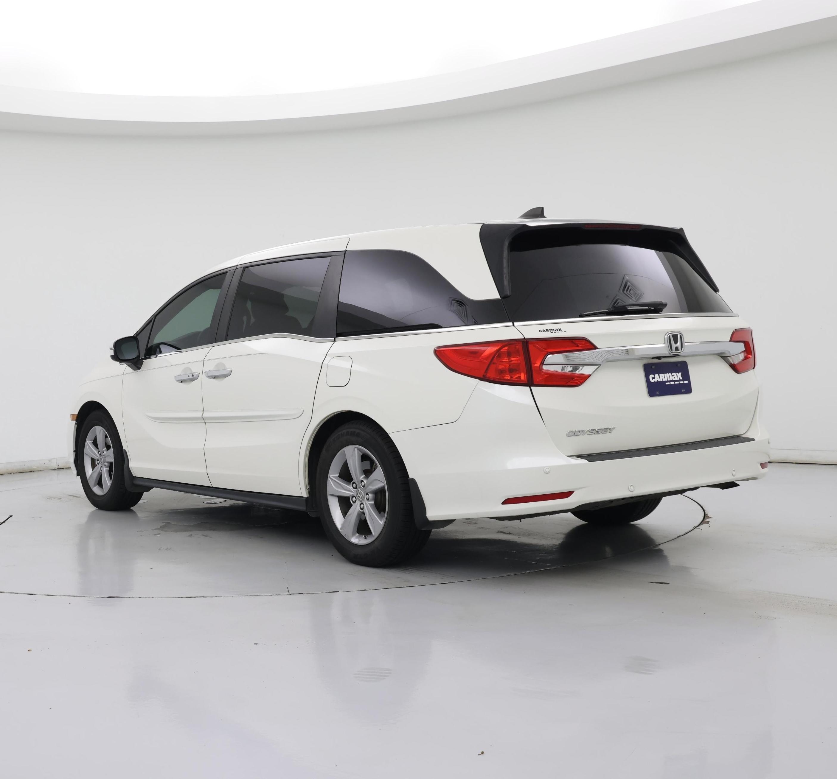 Thumbnail: 2019 Honda Odyssey - 2