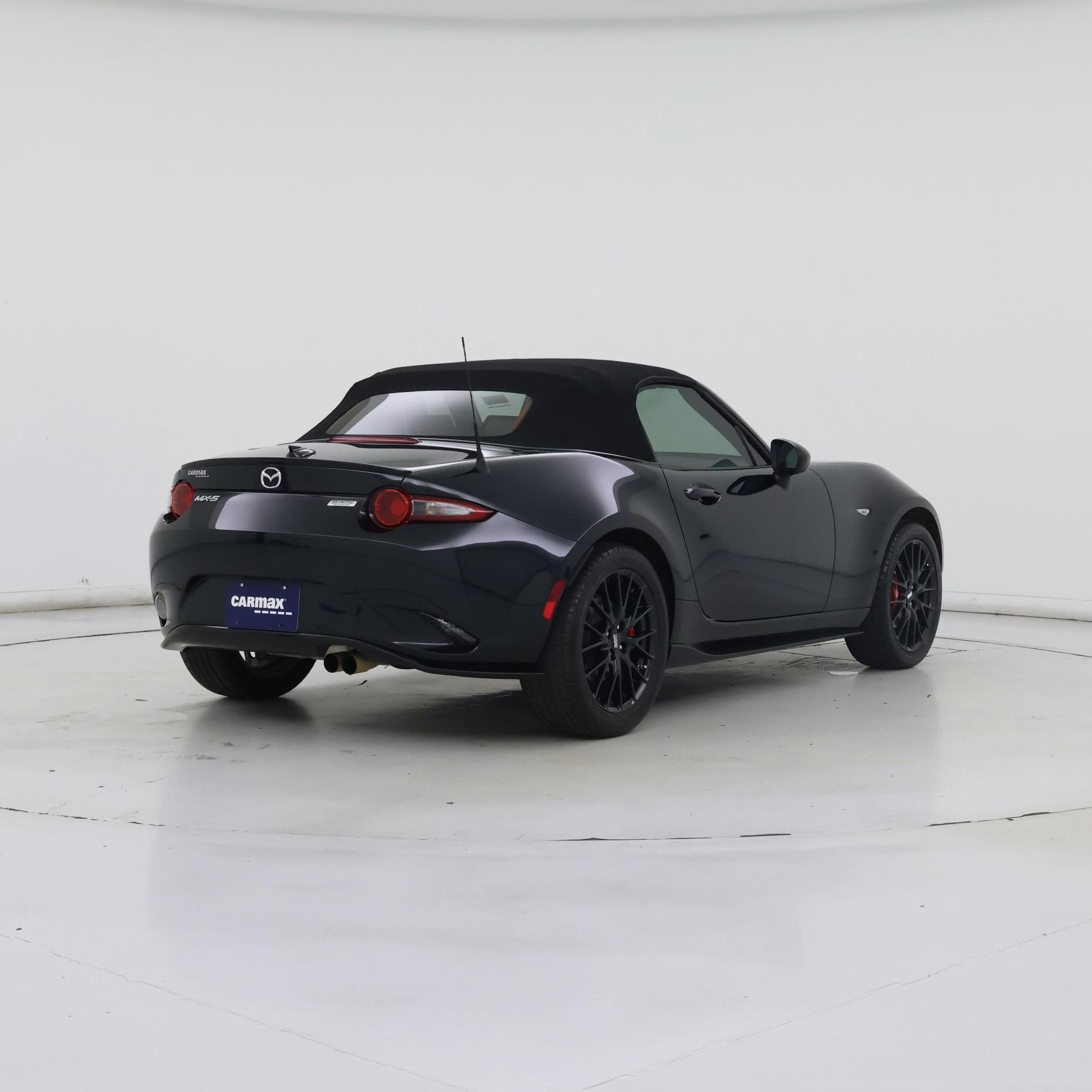 Thumbnail: 2016 Mazda MX-5 Miata - 8