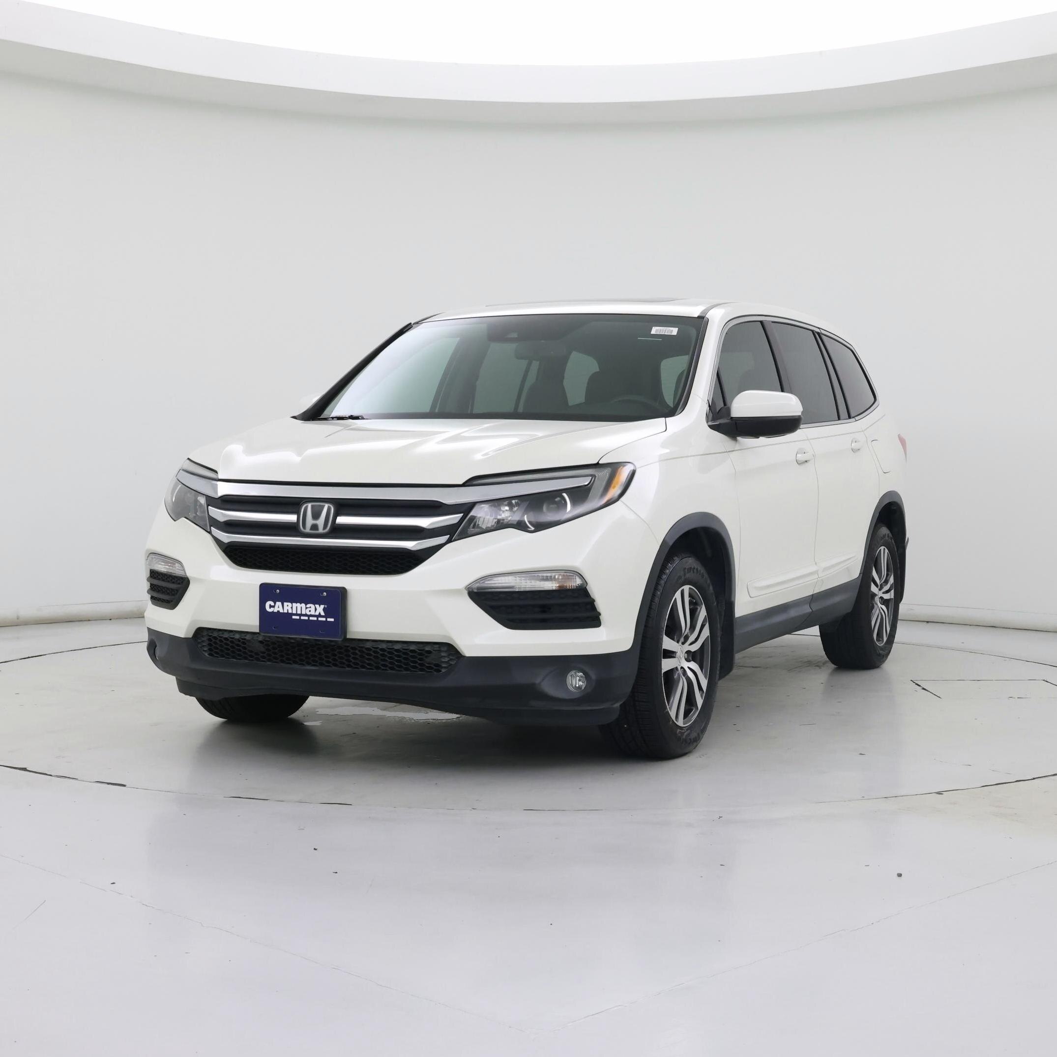 Thumbnail: 2017 Honda Pilot - 4
