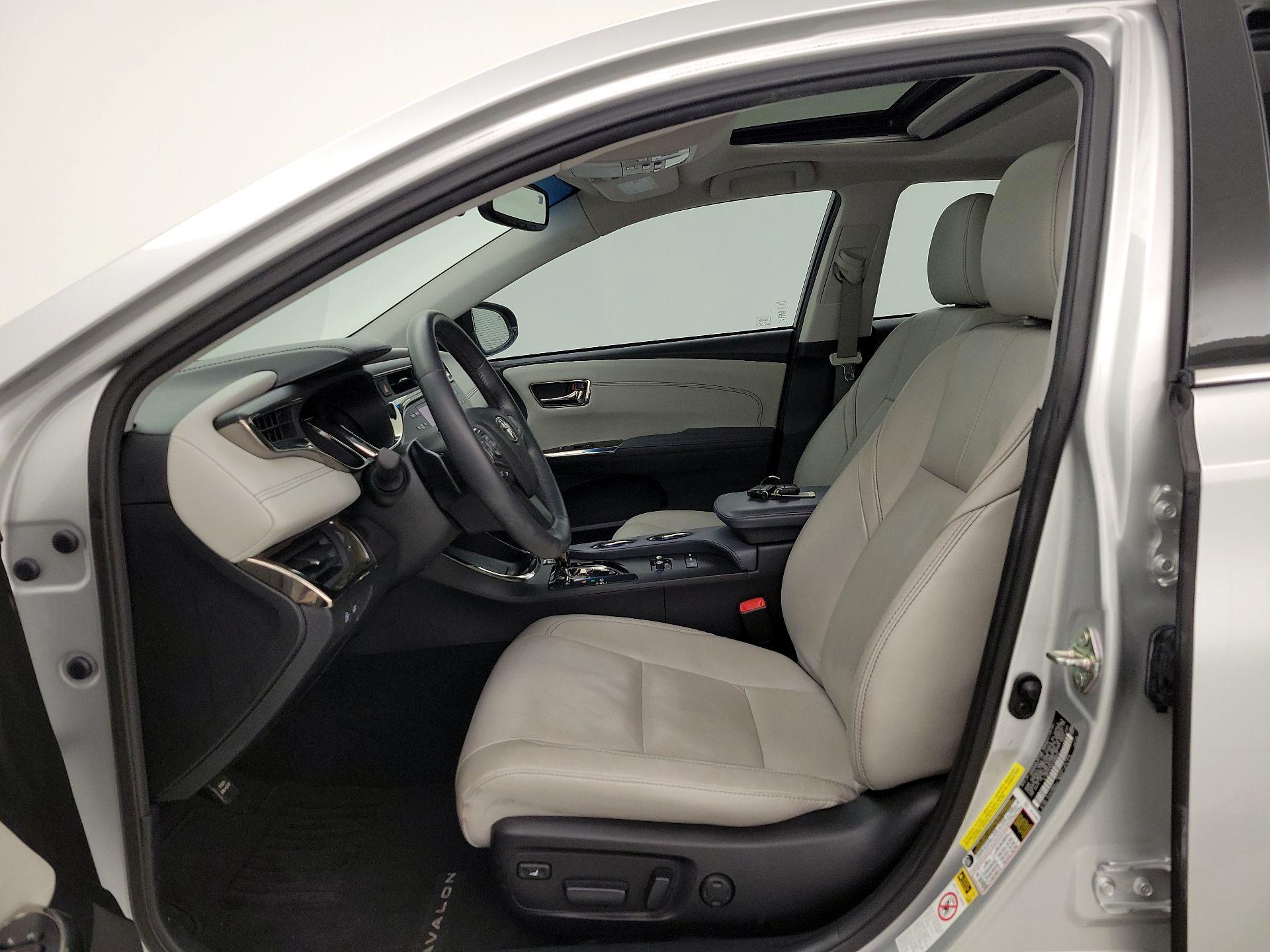 Thumbnail: 2014 Toyota Avalon - 11