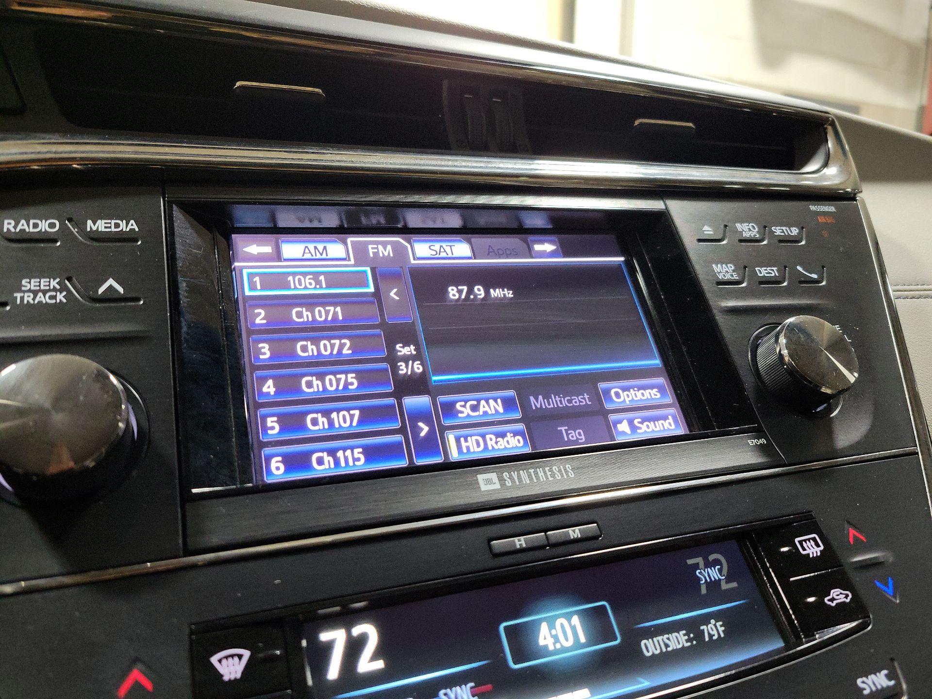 Thumbnail: 2014 Toyota Avalon - 15