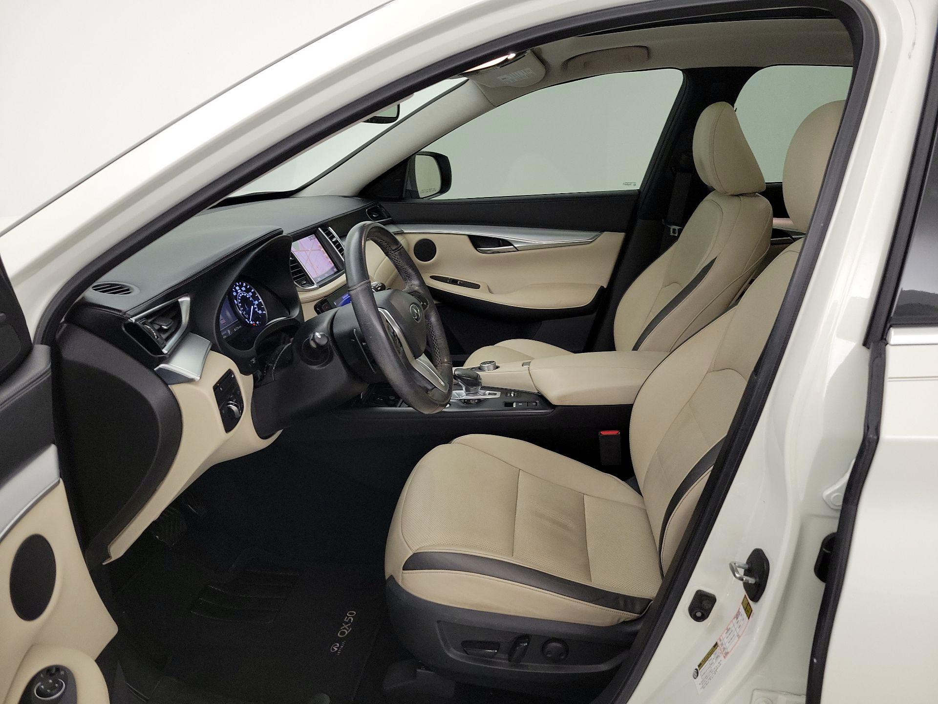 Thumbnail: 2019 INFINITI QX50 - 11