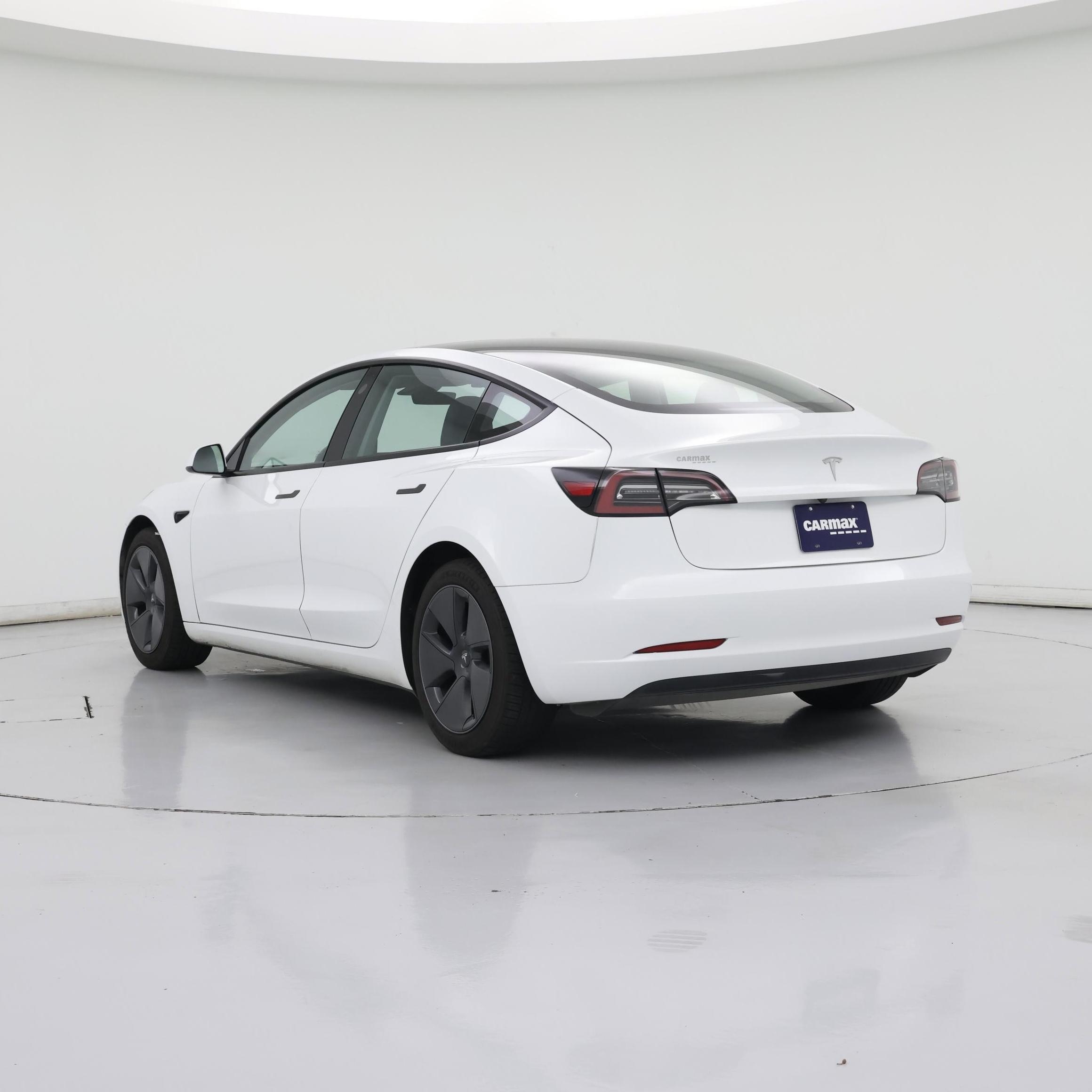 Thumbnail: 2023 Tesla Model 3 - 2
