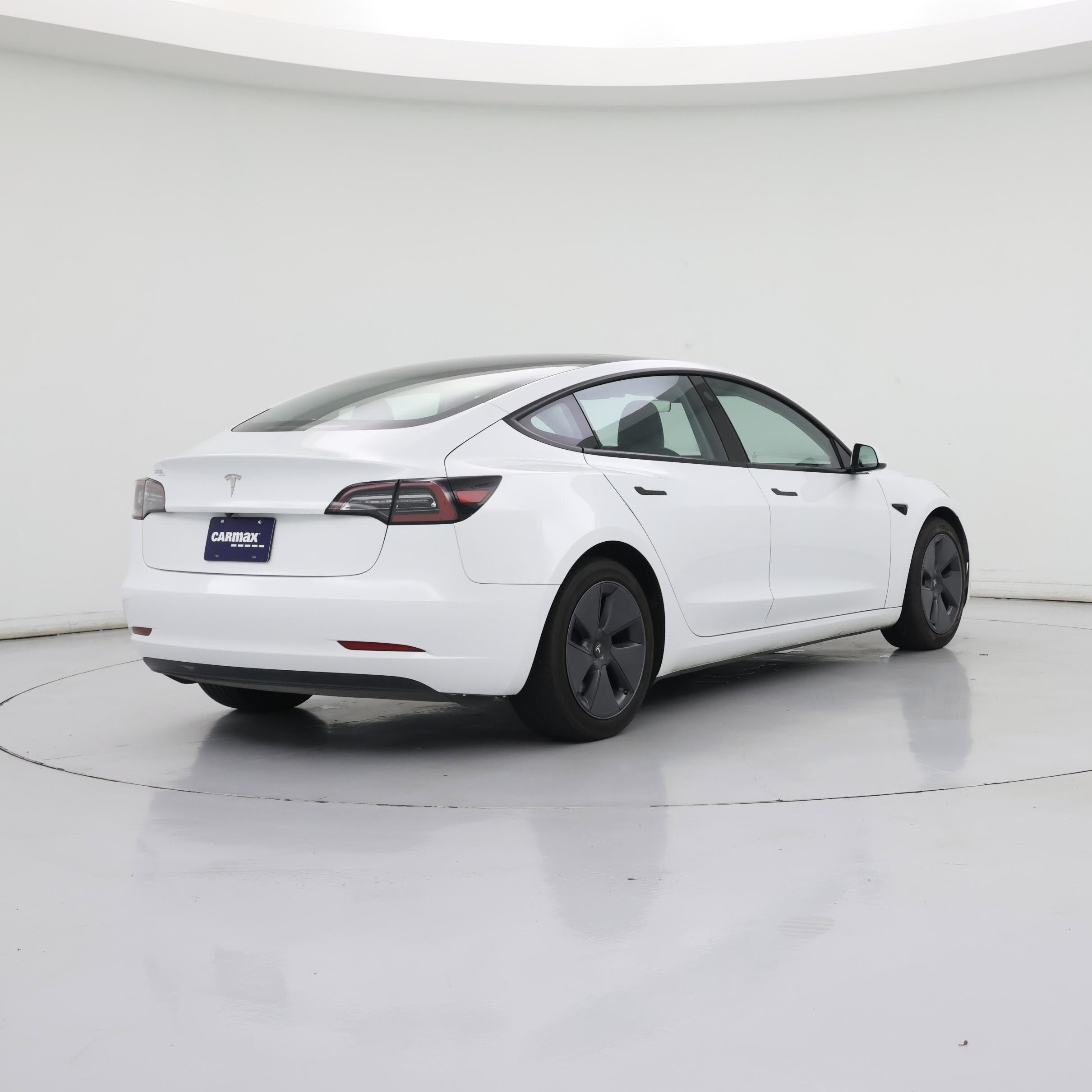 Thumbnail: 2023 Tesla Model 3 - 8