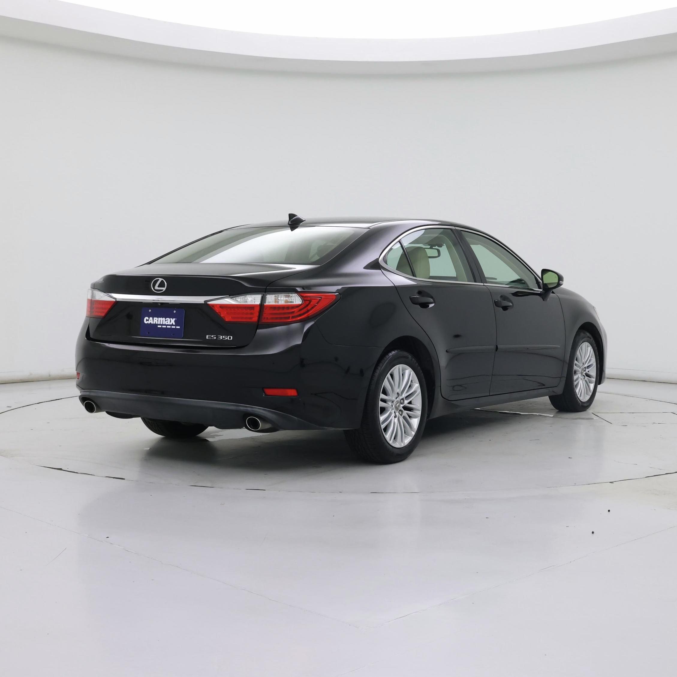 Thumbnail: 2015 Lexus ES - 8