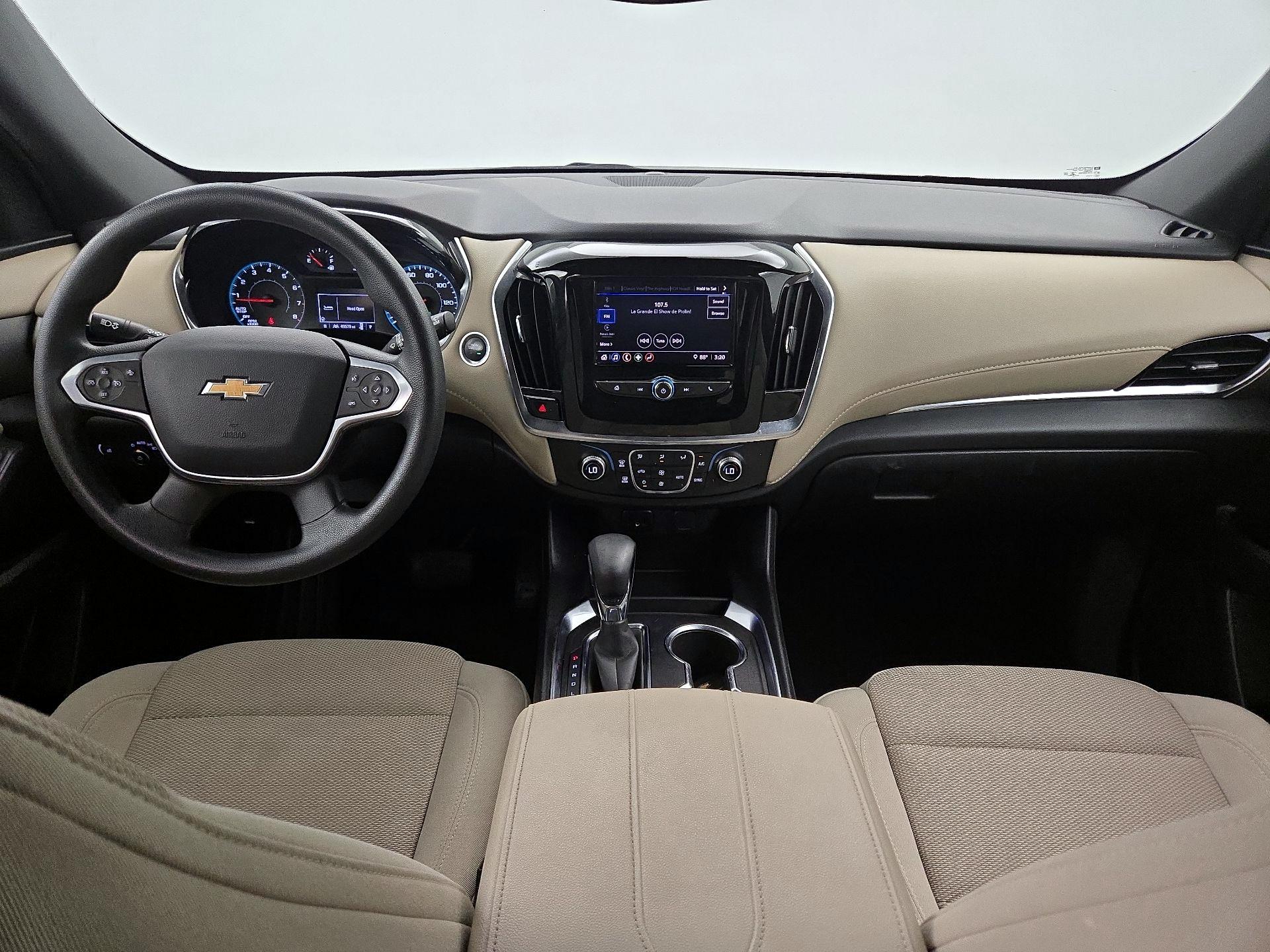 Thumbnail: 2022 Chevrolet Traverse - 9