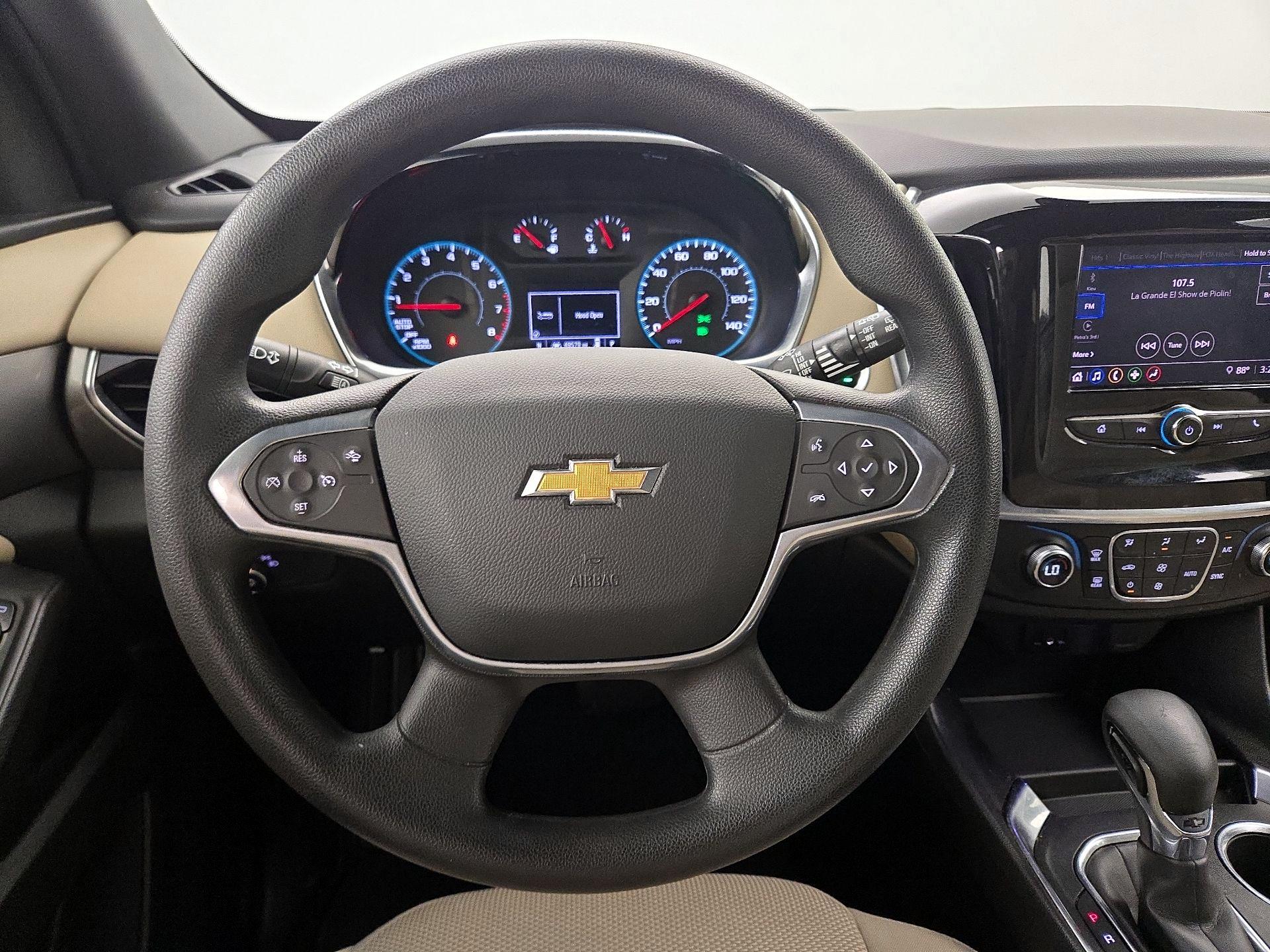 Thumbnail: 2022 Chevrolet Traverse - 10