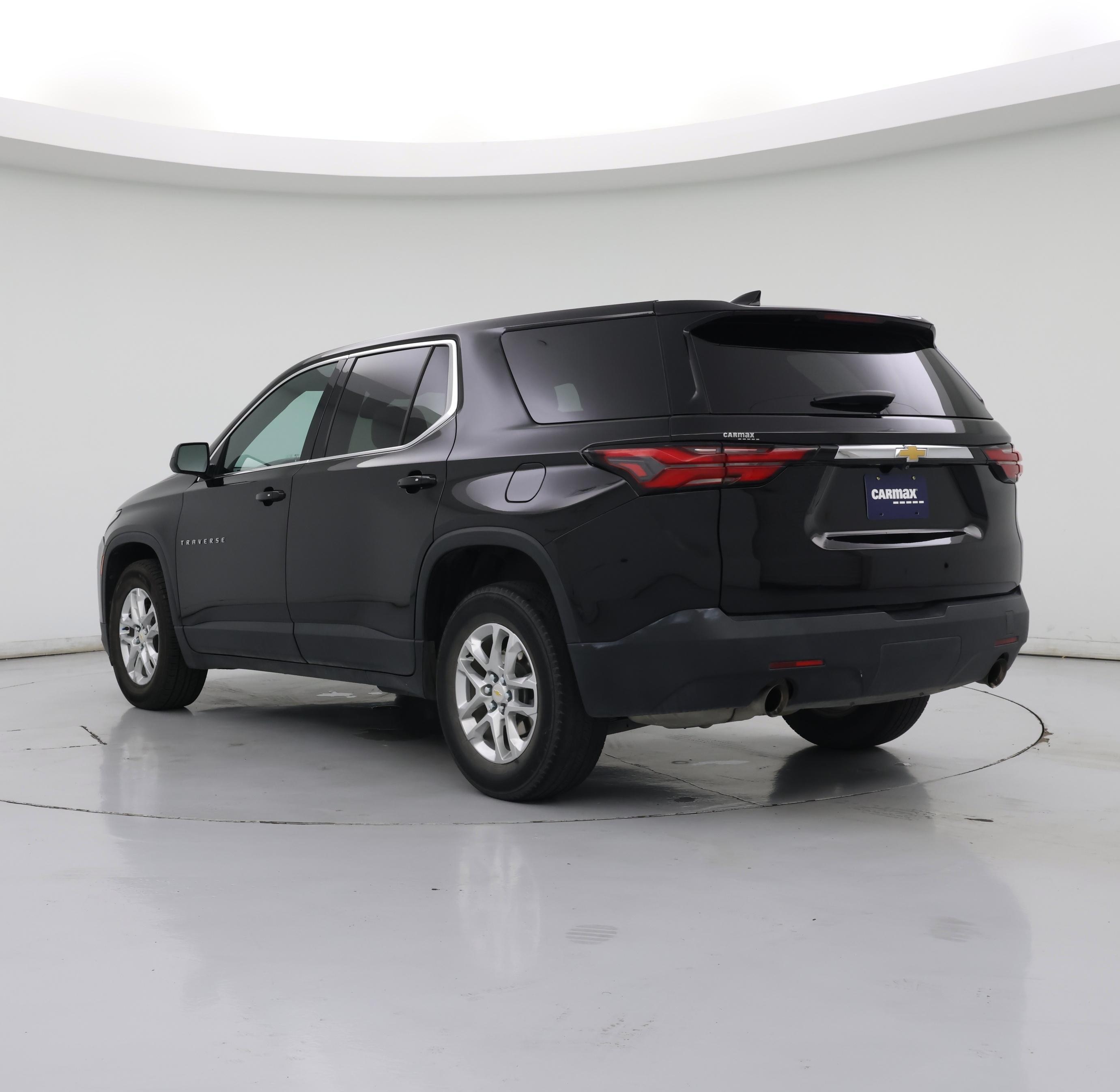 Thumbnail: 2022 Chevrolet Traverse - 2