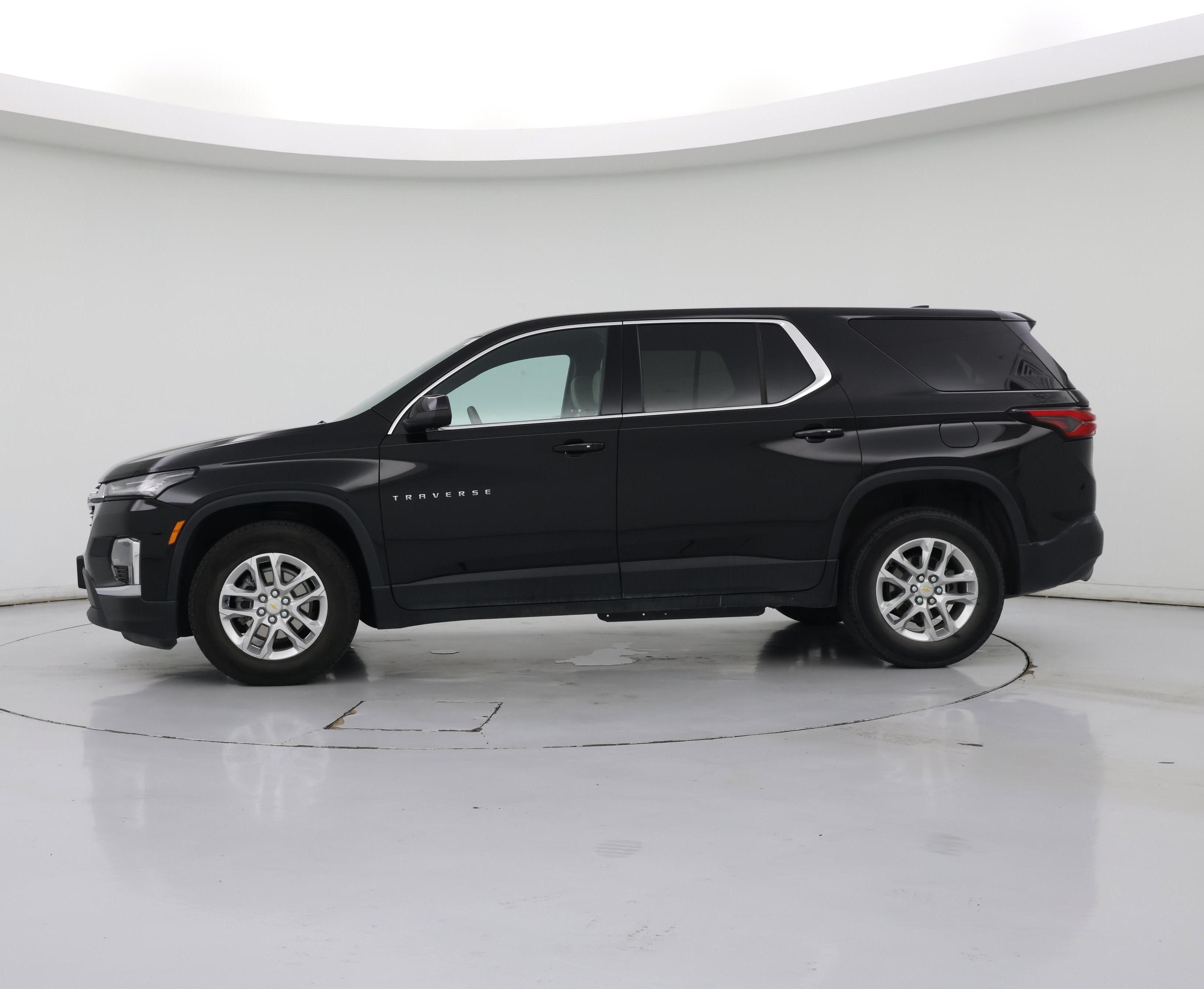Thumbnail: 2022 Chevrolet Traverse - 3