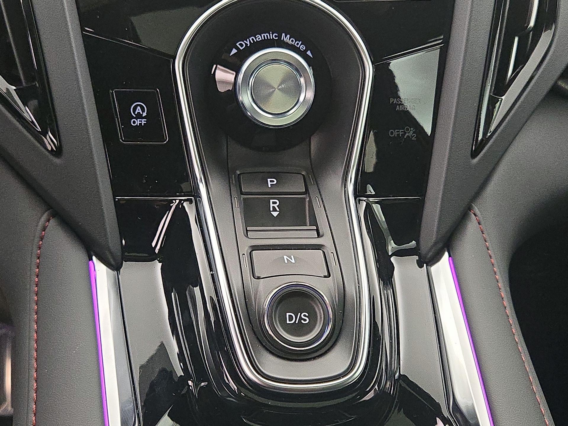 Thumbnail: 2025 Acura RDX - 18