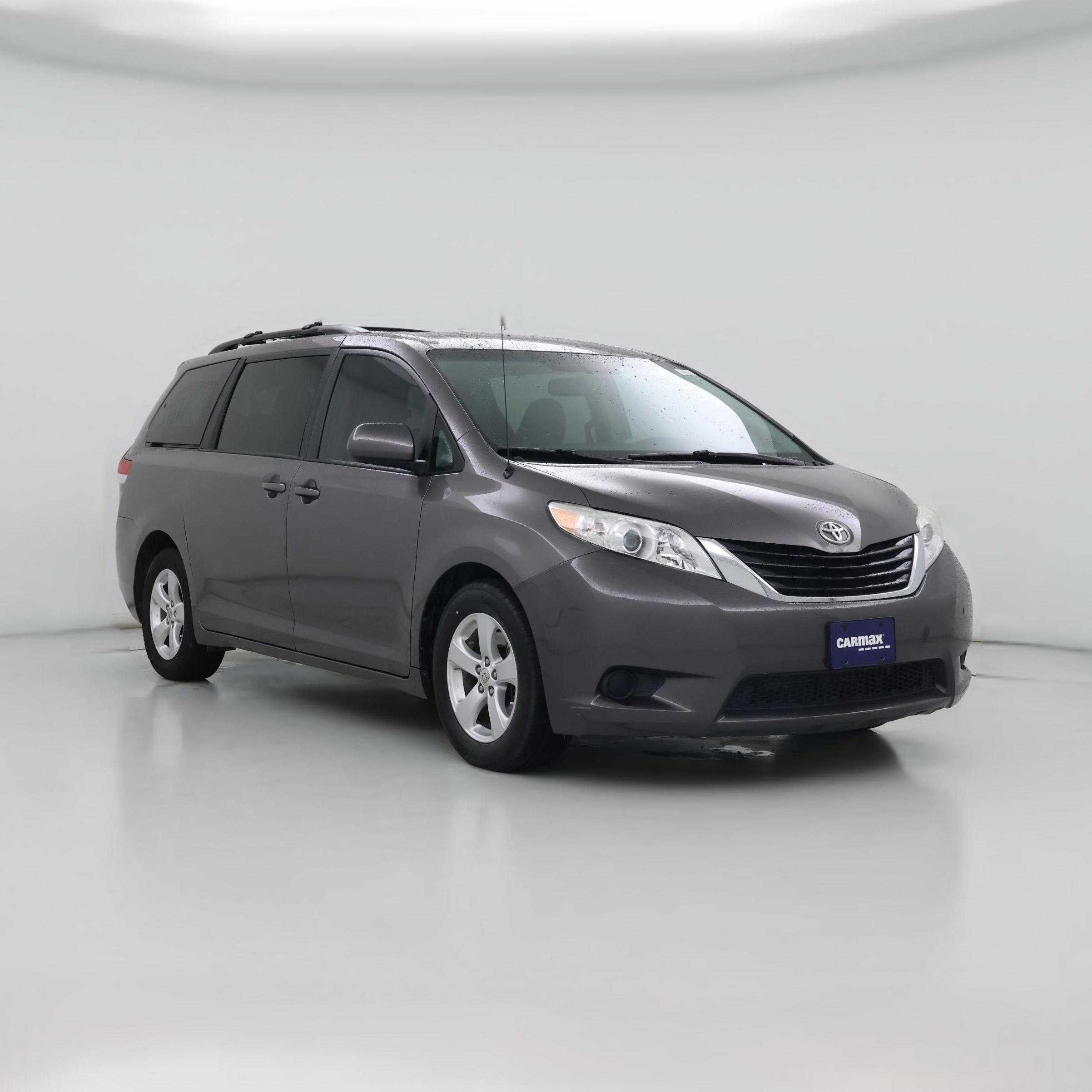 Thumbnail: 2014 Toyota Sienna - 1