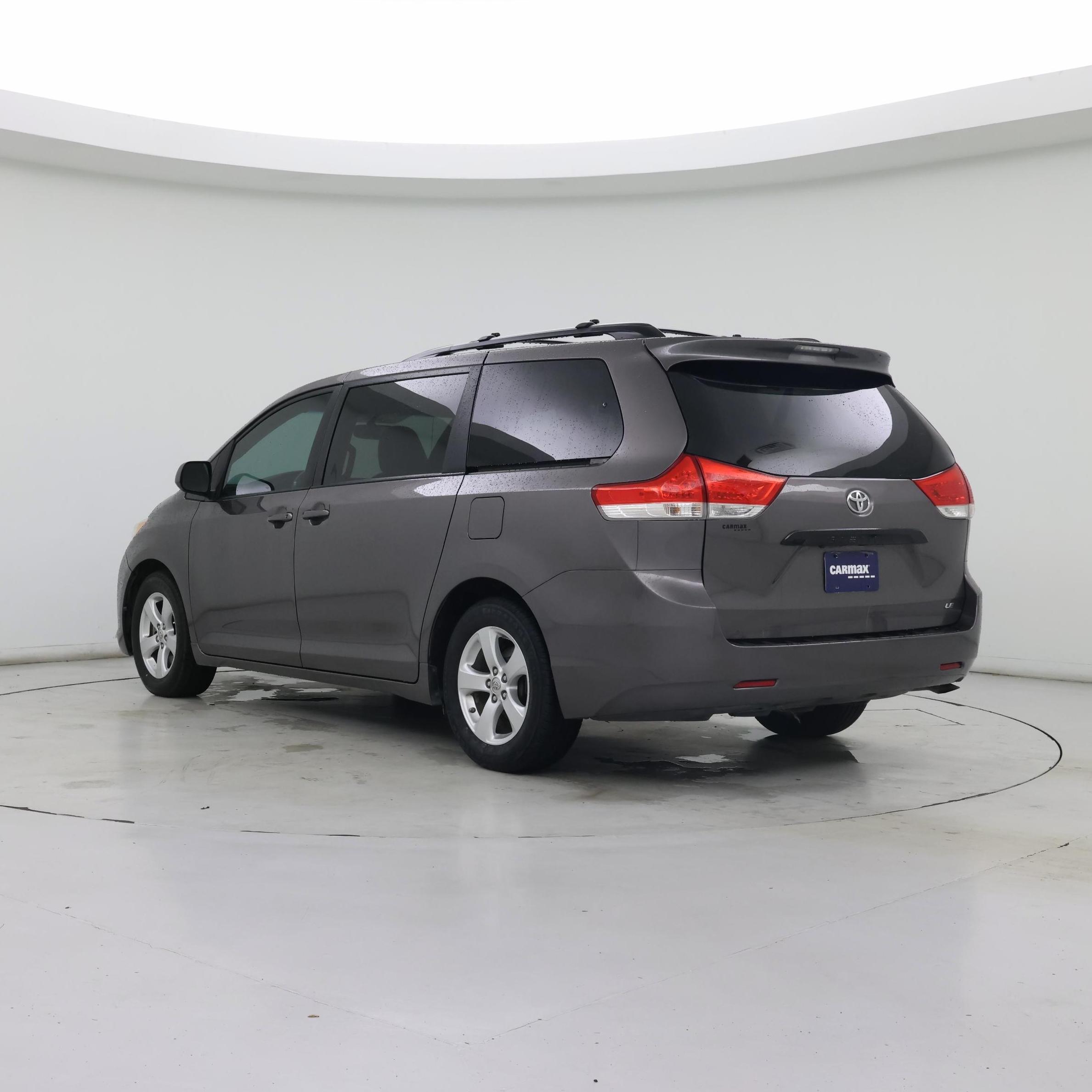 Thumbnail: 2014 Toyota Sienna - 2