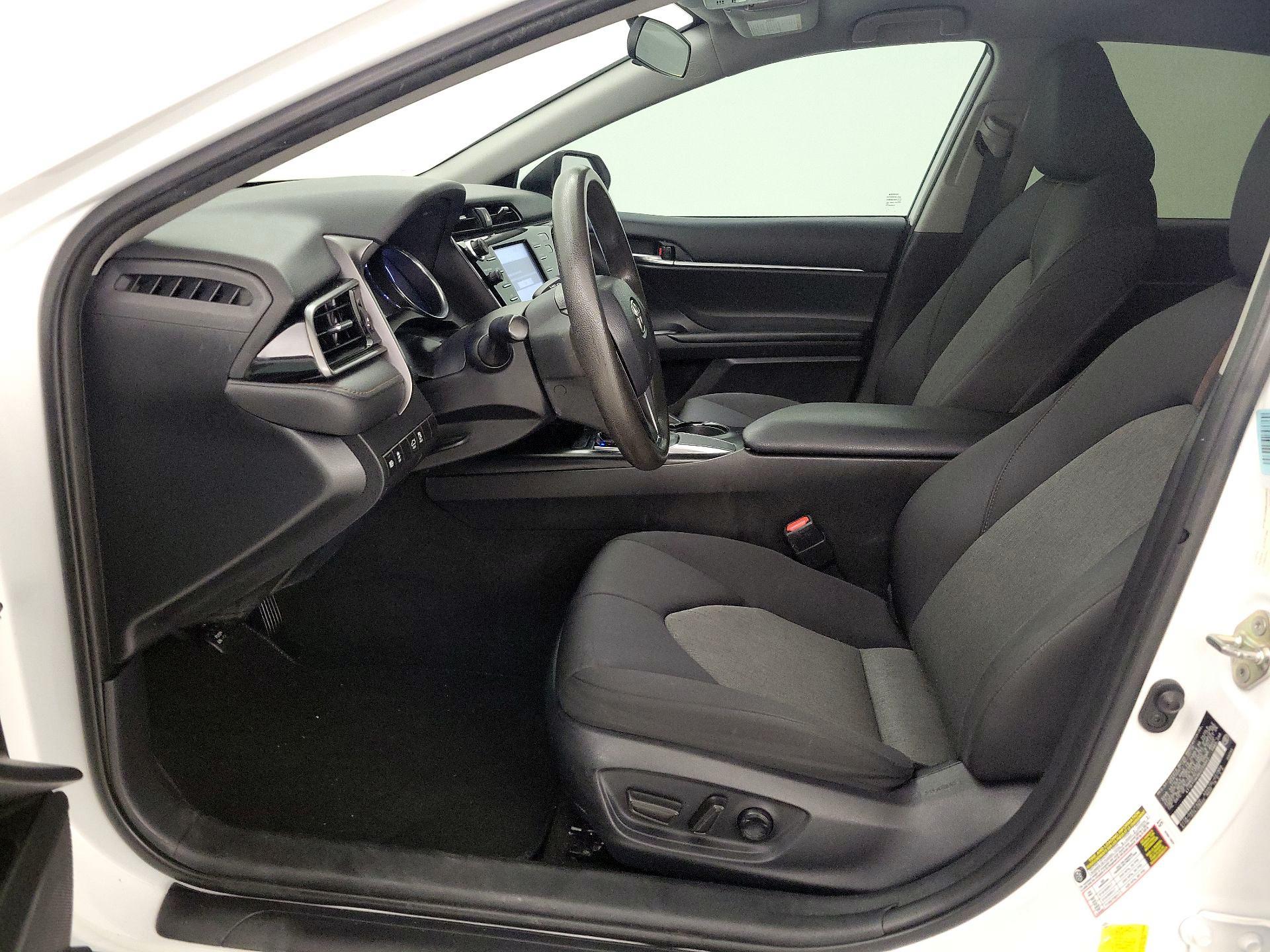 Thumbnail: 2019 Toyota Camry - 11