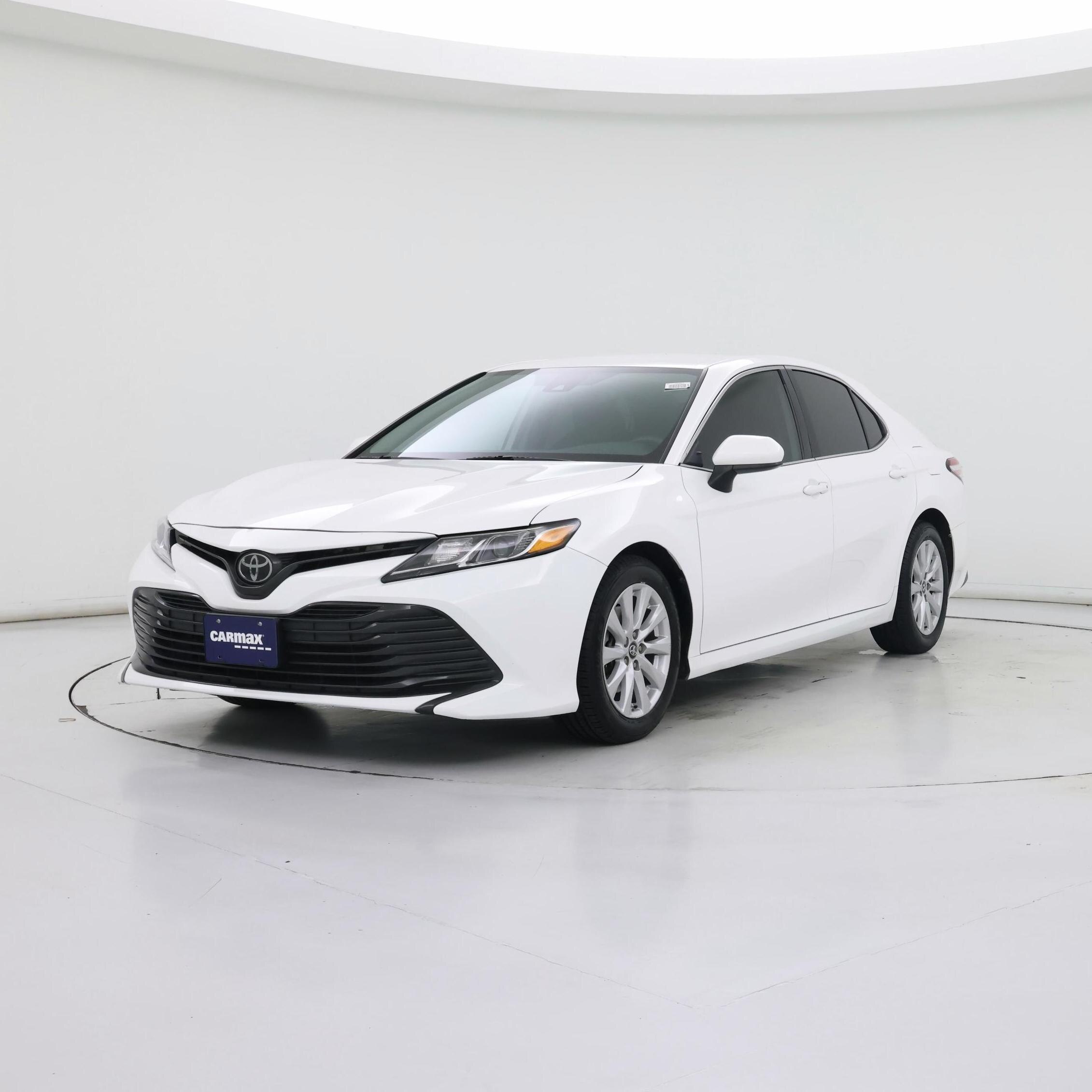 Thumbnail: 2019 Toyota Camry - 4