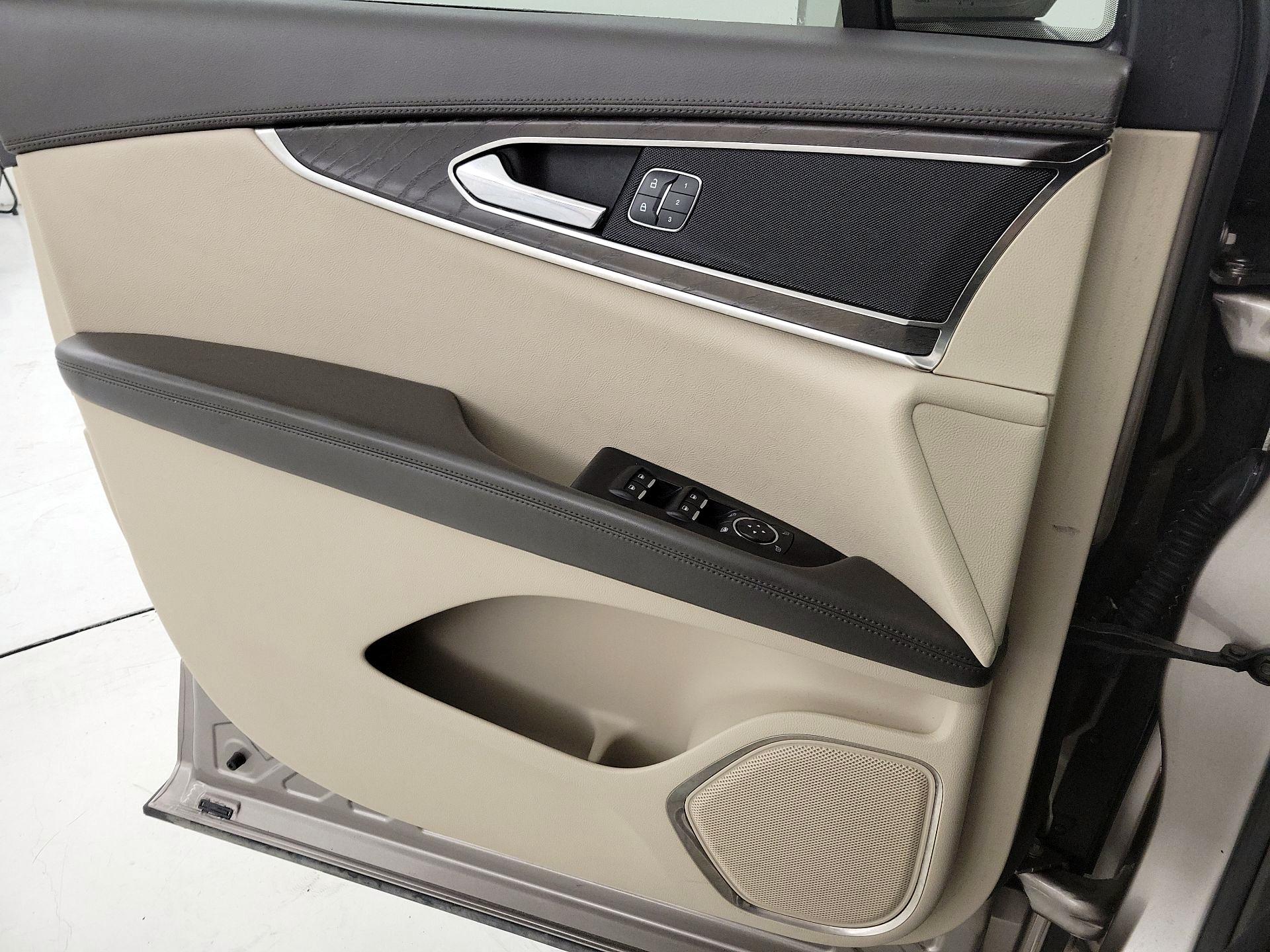 Thumbnail: 2018 Lincoln MKX - 12