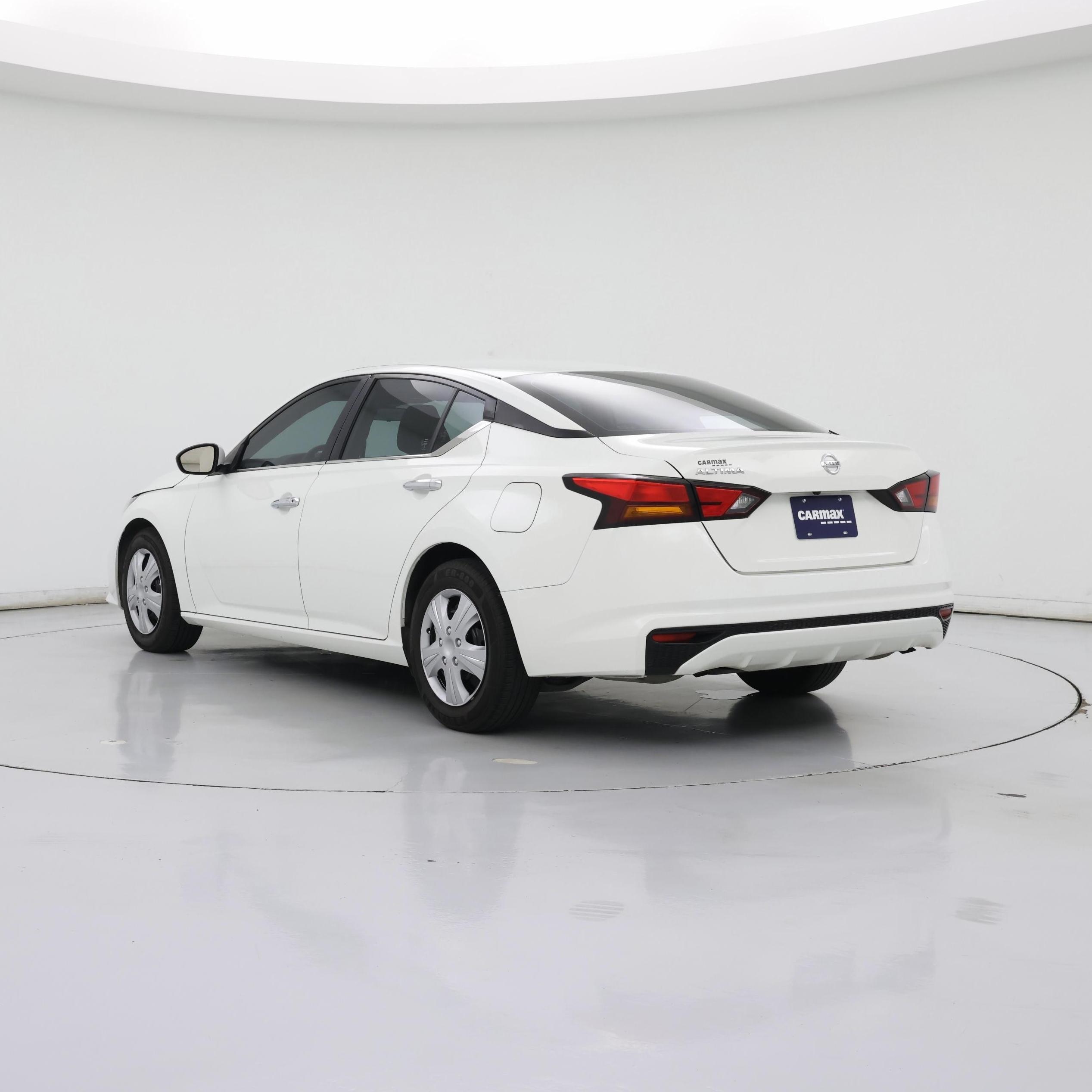 Thumbnail: 2022 Nissan Altima - 2