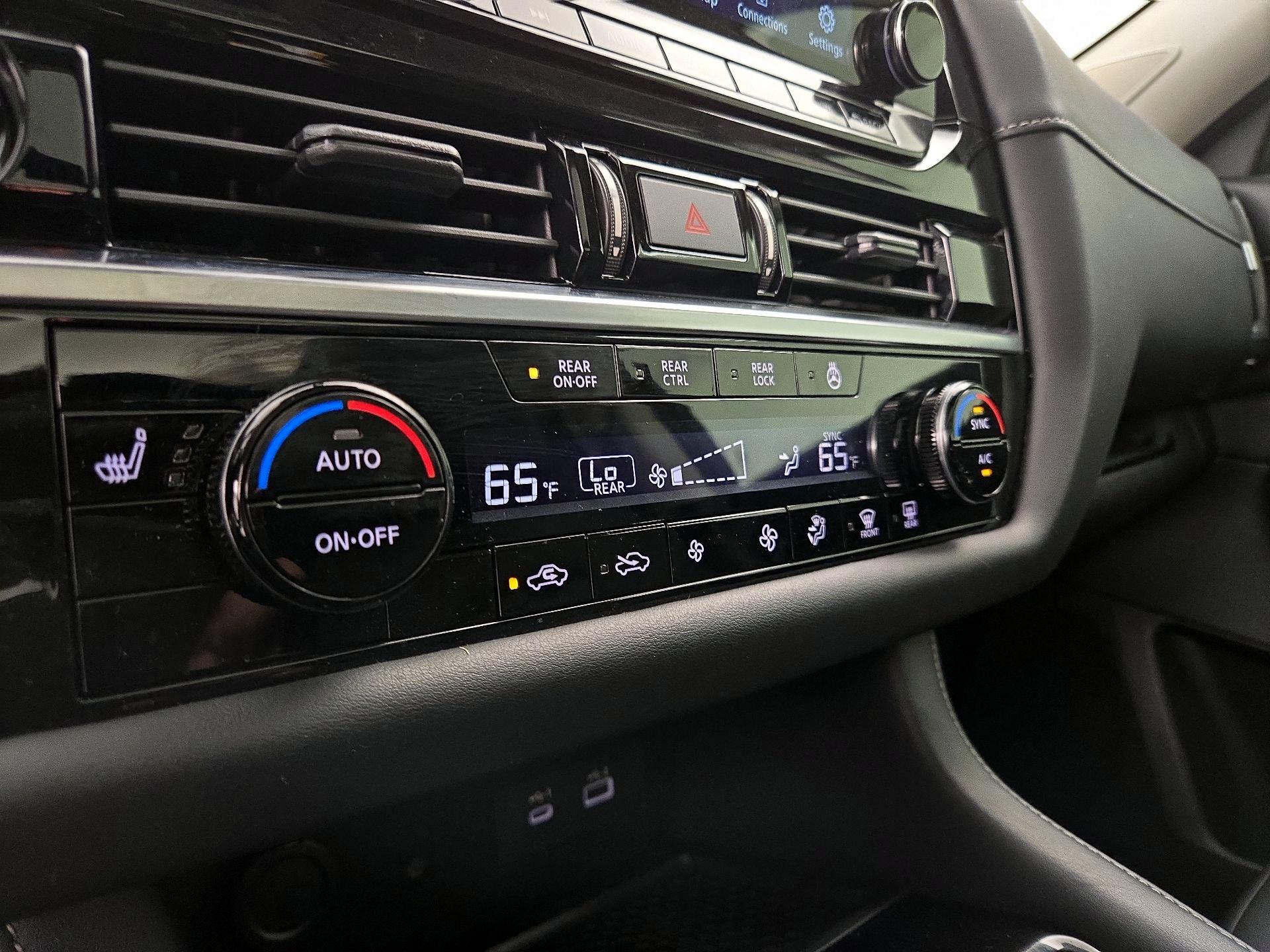 Thumbnail: 2023 Nissan Pathfinder - 17