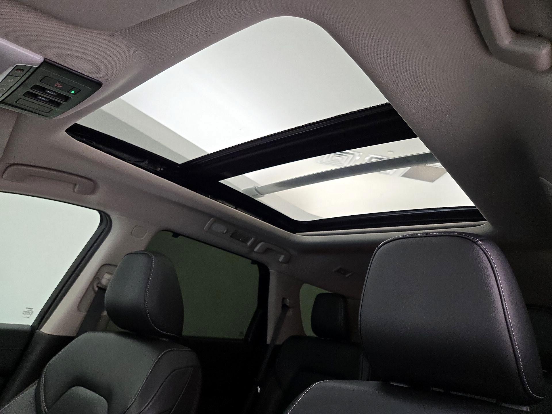 Thumbnail: 2023 Nissan Pathfinder - 20