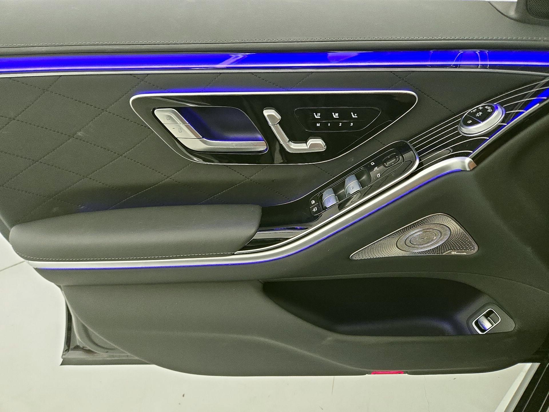 Thumbnail: 2022 Mercedes-Benz S-Class - 12