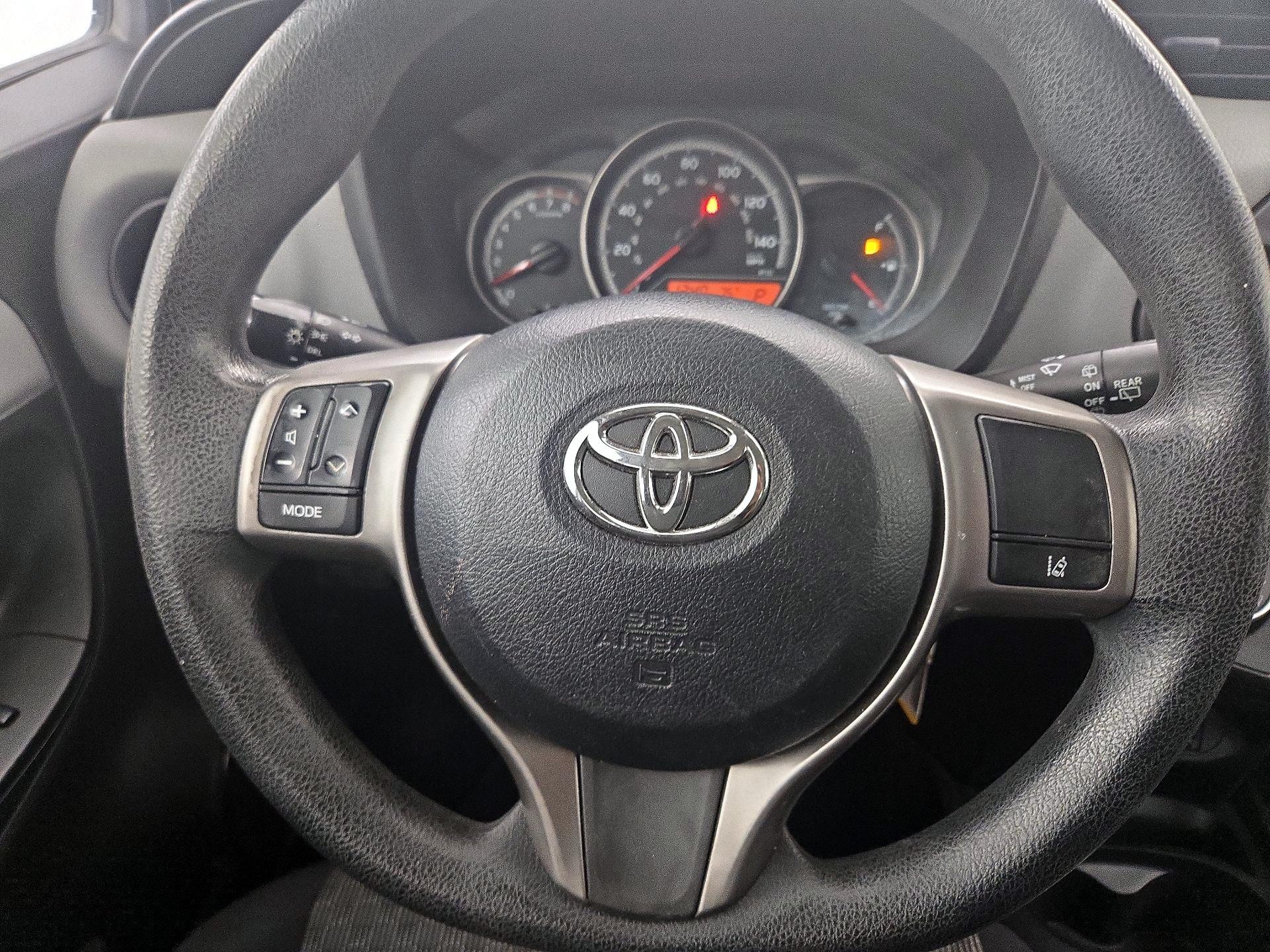 Thumbnail: 2017 Toyota Yaris - 10