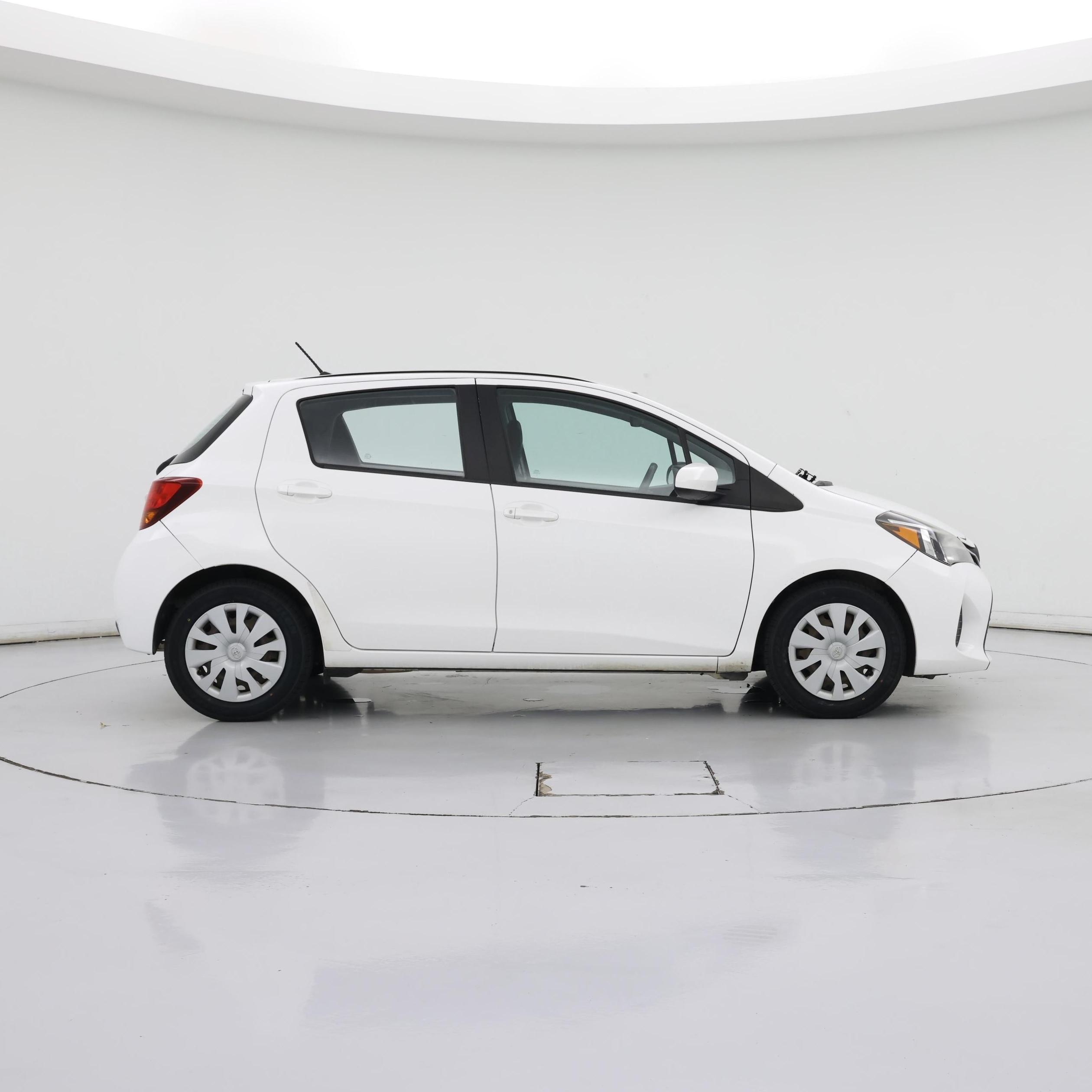 Thumbnail: 2017 Toyota Yaris - 7